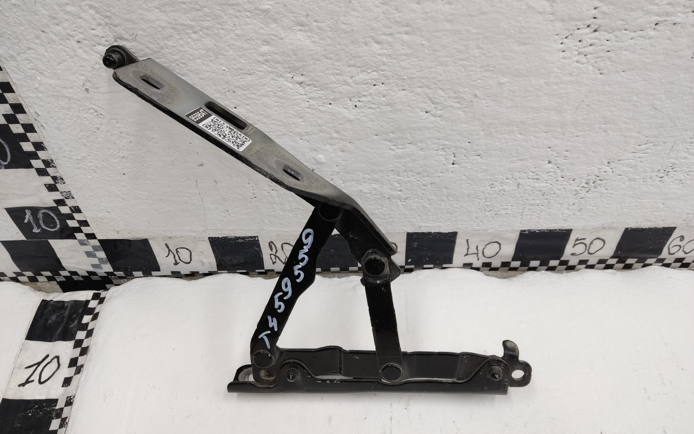 Петля капота правая Mercedes GLE-klasse V167