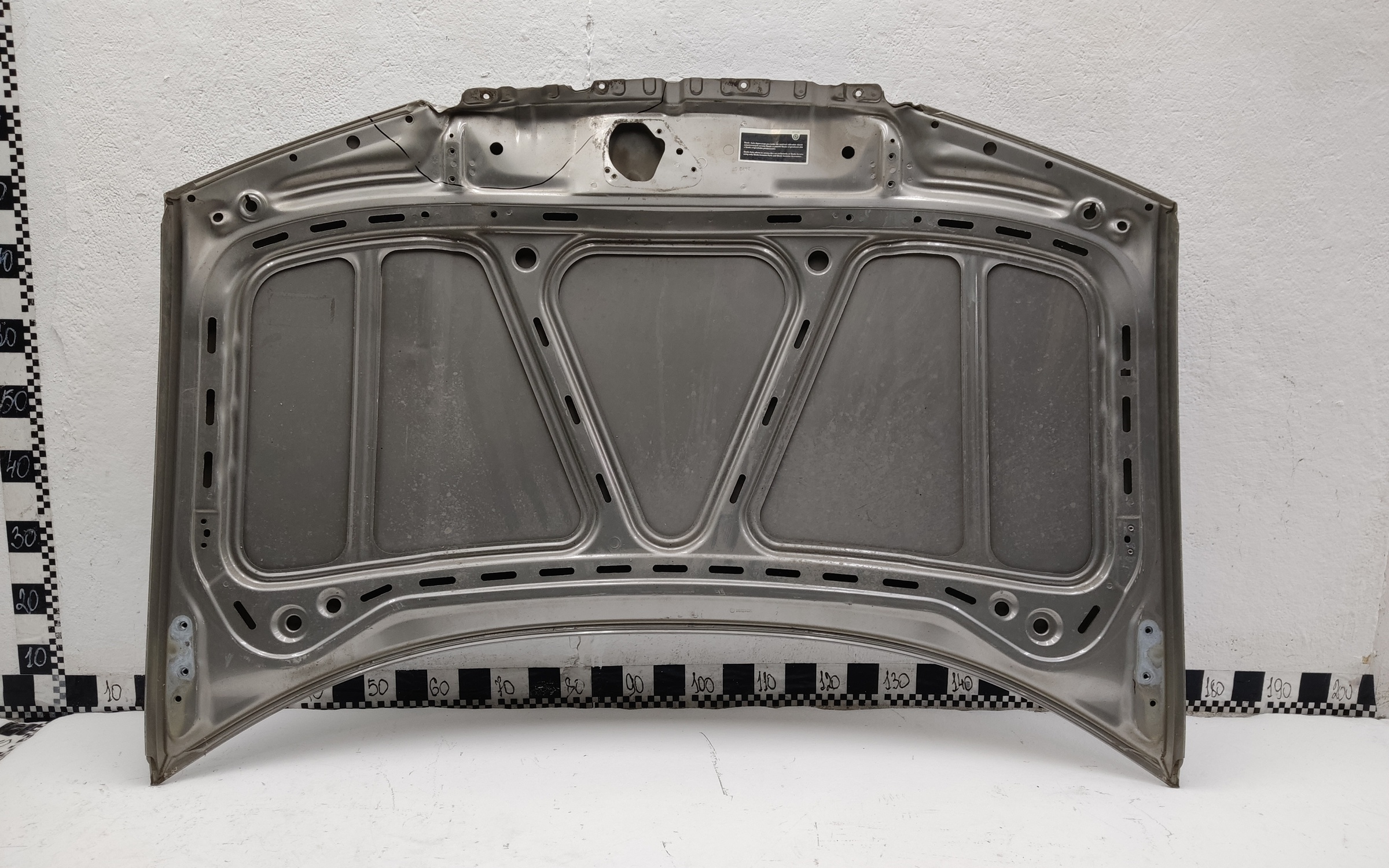 Капот Skoda Fabia 1