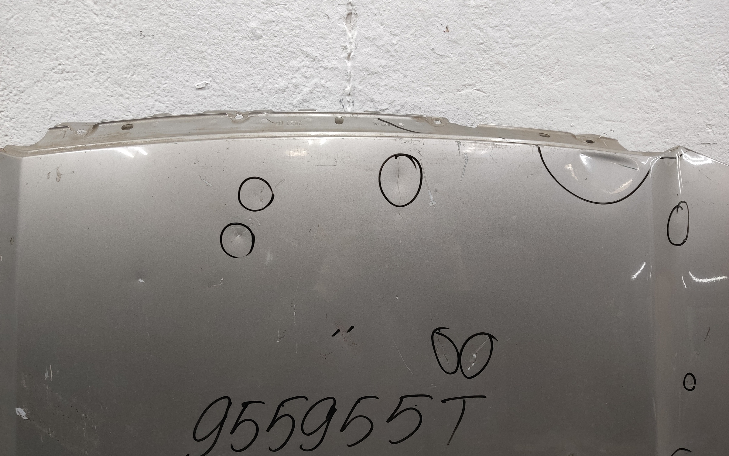 Капот Skoda Fabia 1