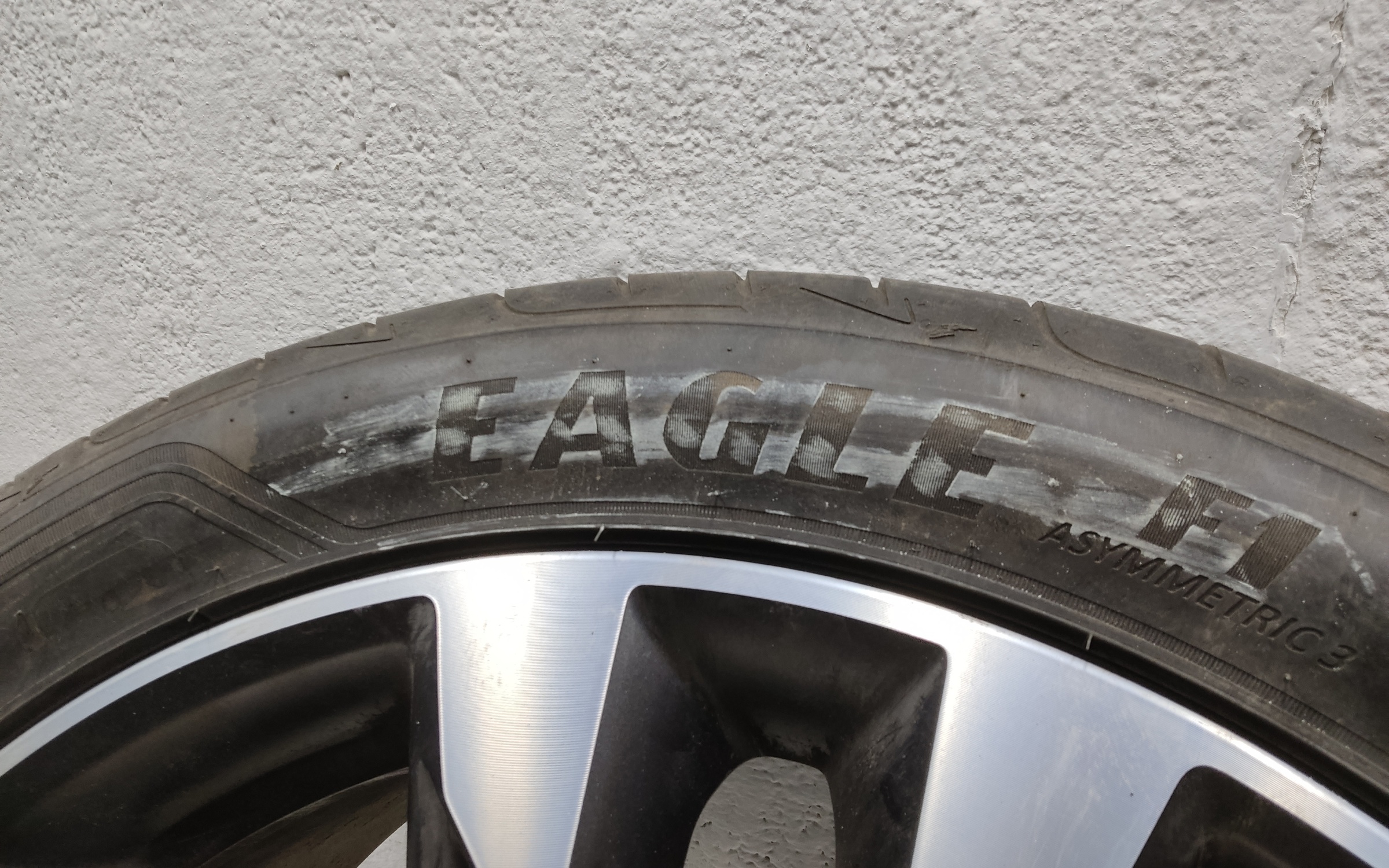 Диск колеса литой Geely Tugella R20 серый