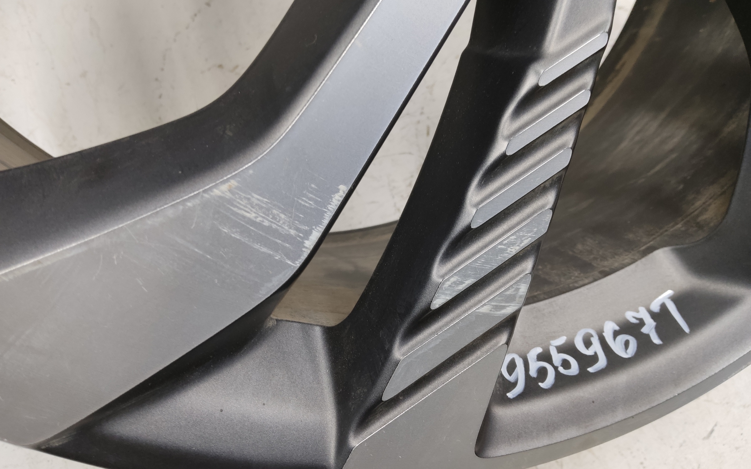 Диск колеса литой Geely Monjaro R20