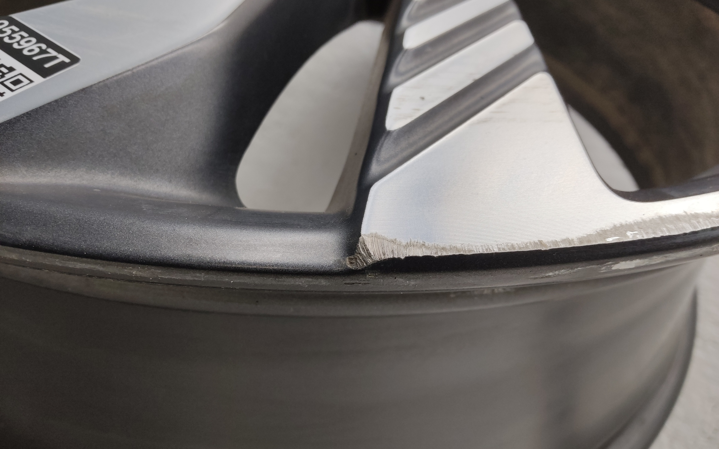 Диск колеса литой Geely Monjaro R20