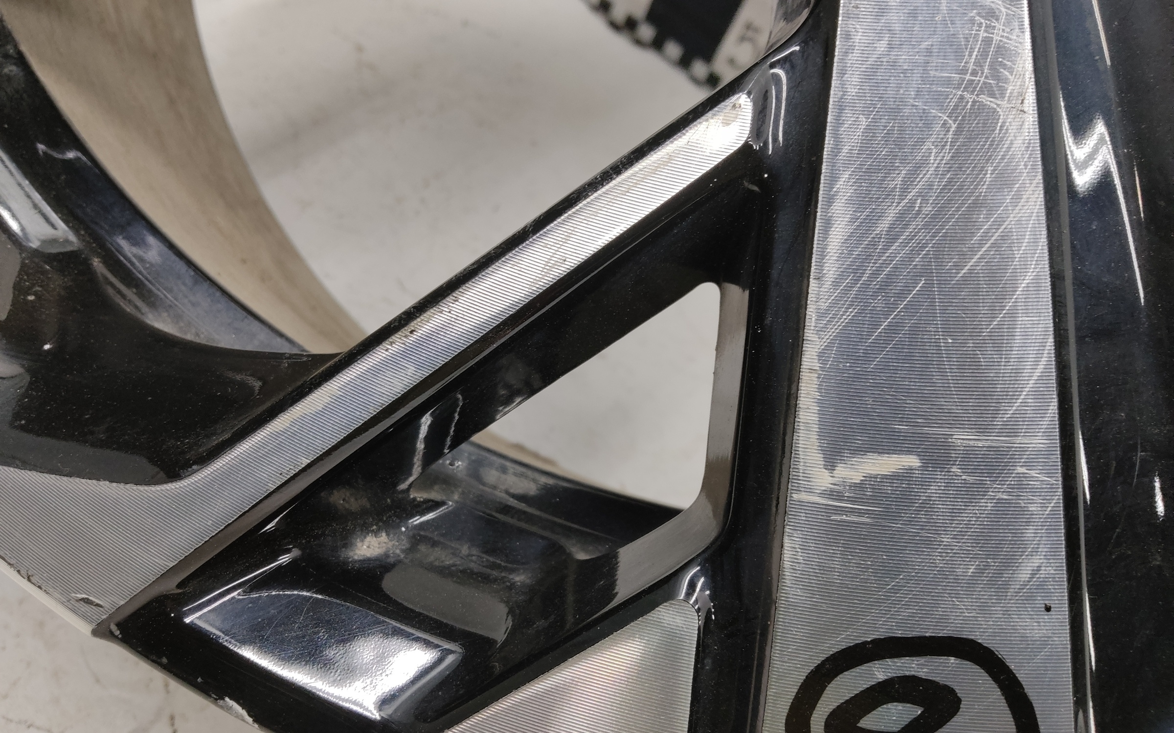 Диск колеса литой Jac JS6 R18