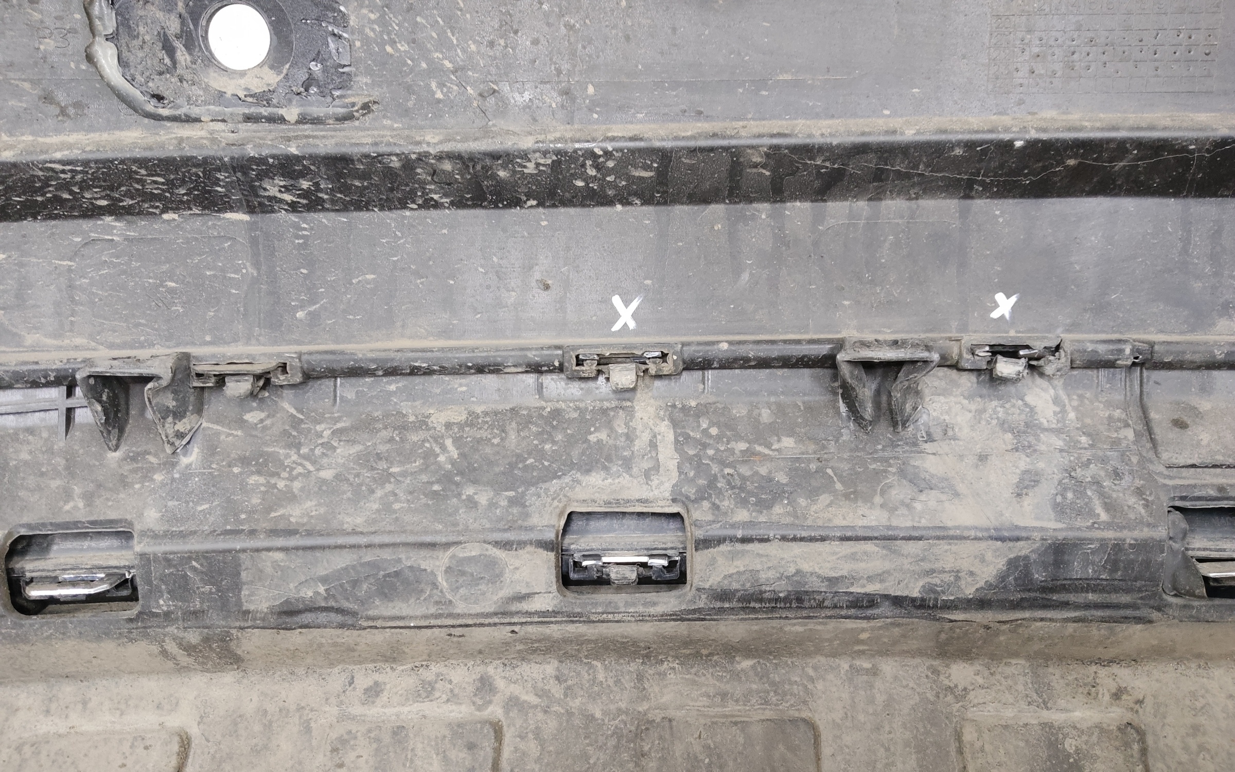 Бампер задний Geely Monjaro