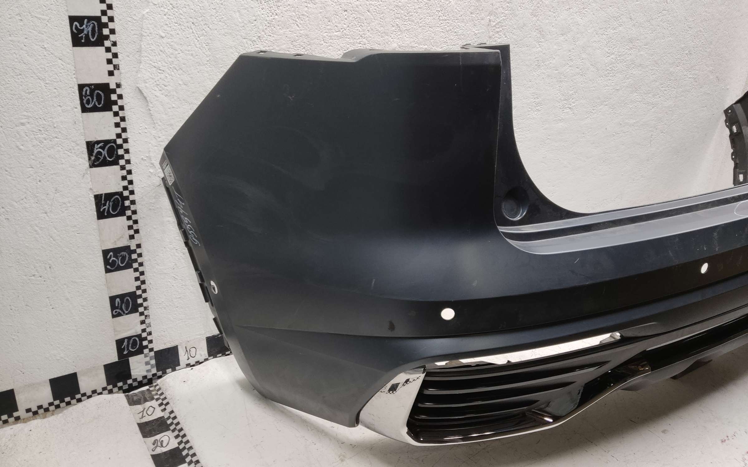 Бампер задний Geely Monjaro