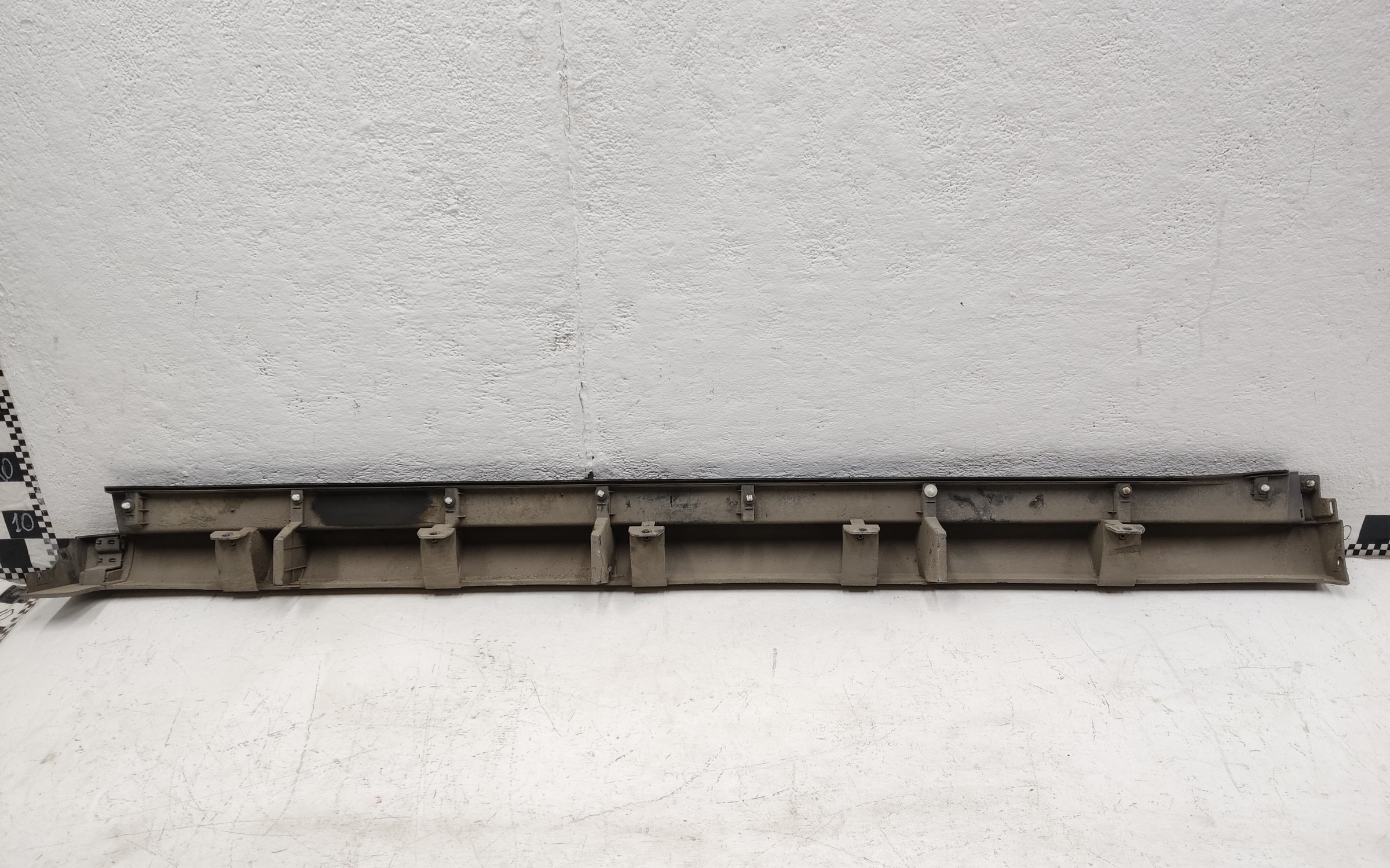 Накладка порога правого Haval M6 2