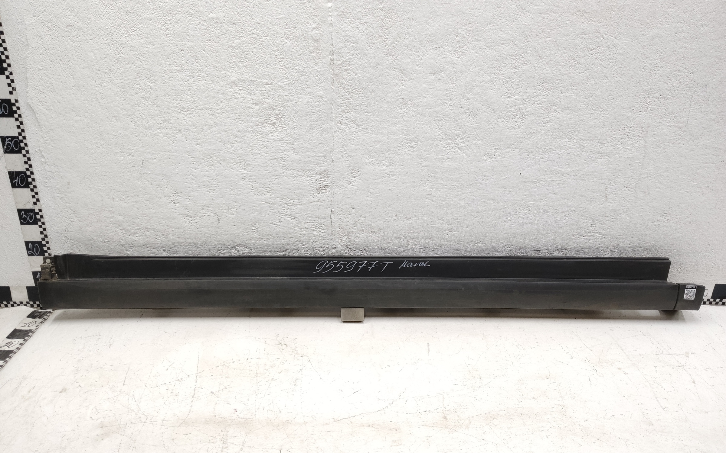 Накладка порога правого Haval M6 2