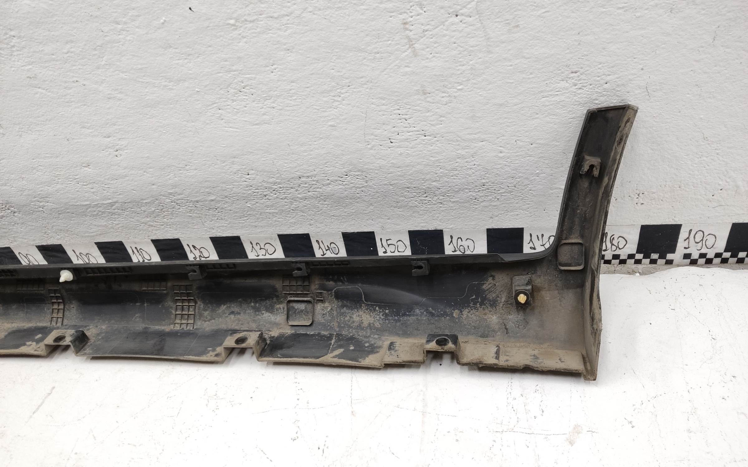 Накладка порога правого Geely Atlas Pro