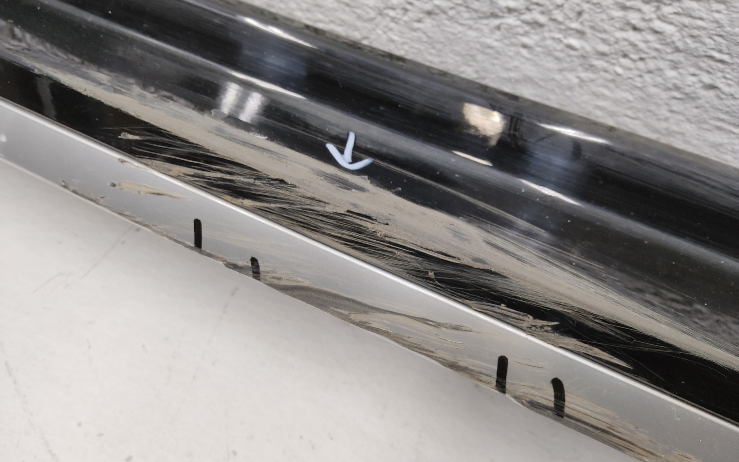 Накладка порога правого Chery Arrizo 8