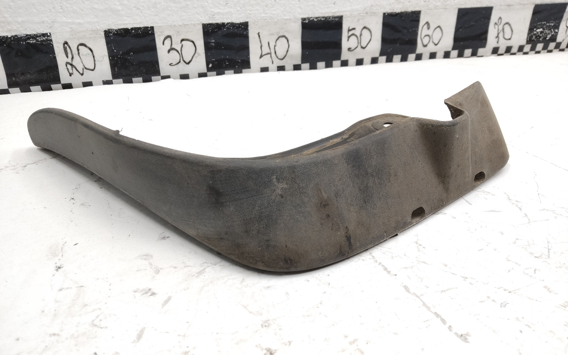 Брызговик передний левый Kia Soul 3