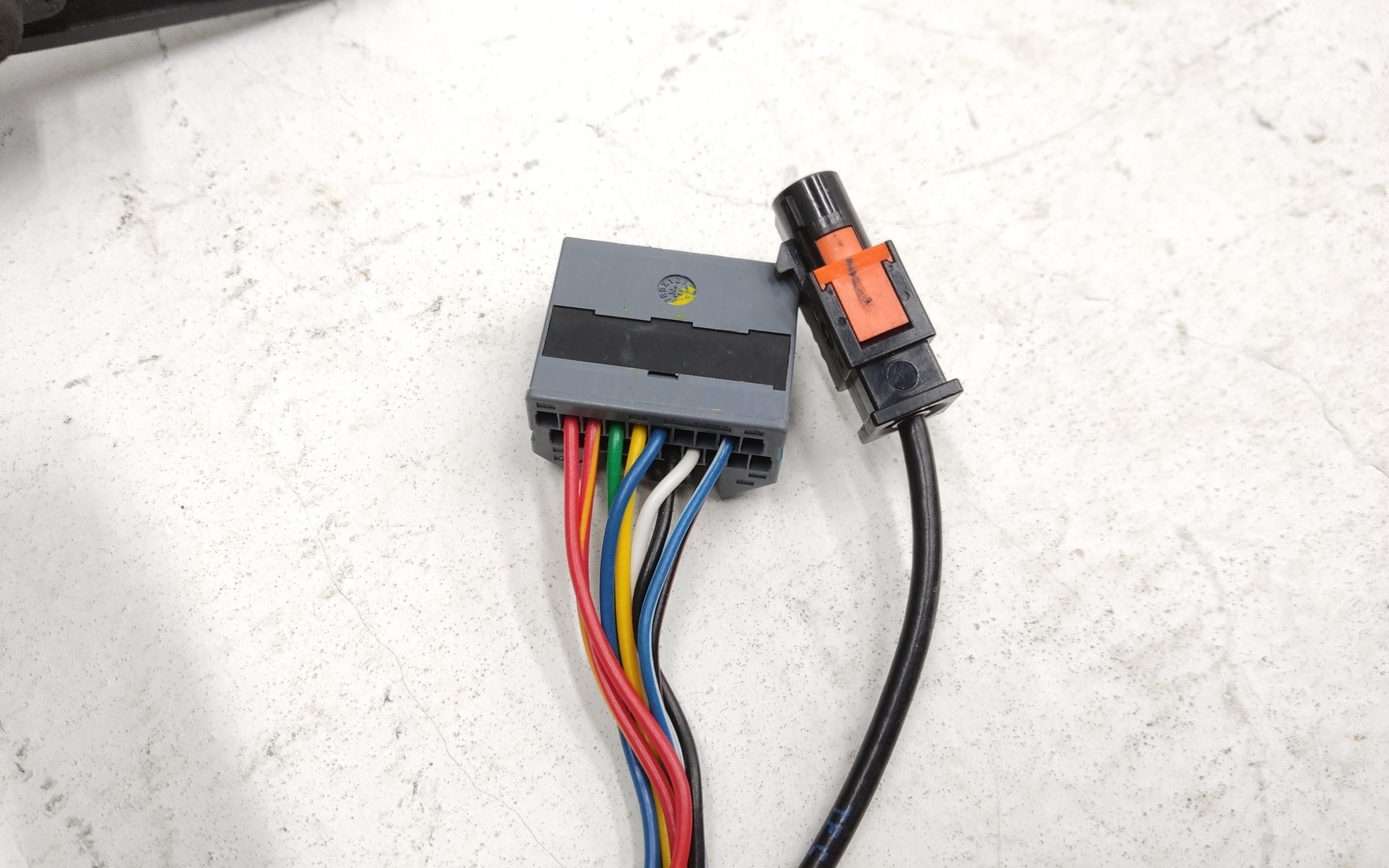 Зеркало левое Geely Monjaro 9+1 контактов