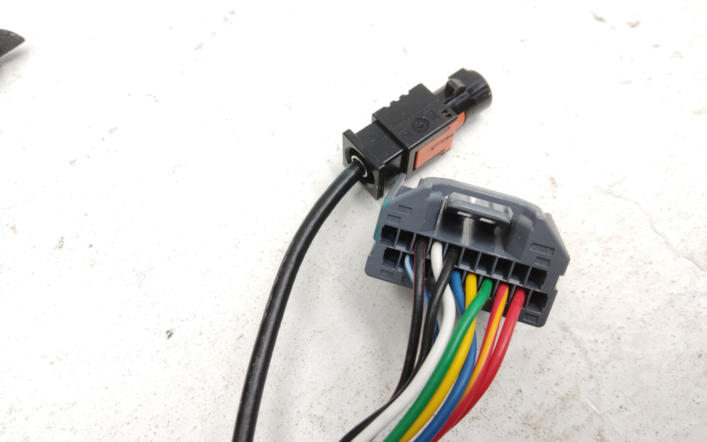 Зеркало левое Geely Monjaro 9+1 контактов