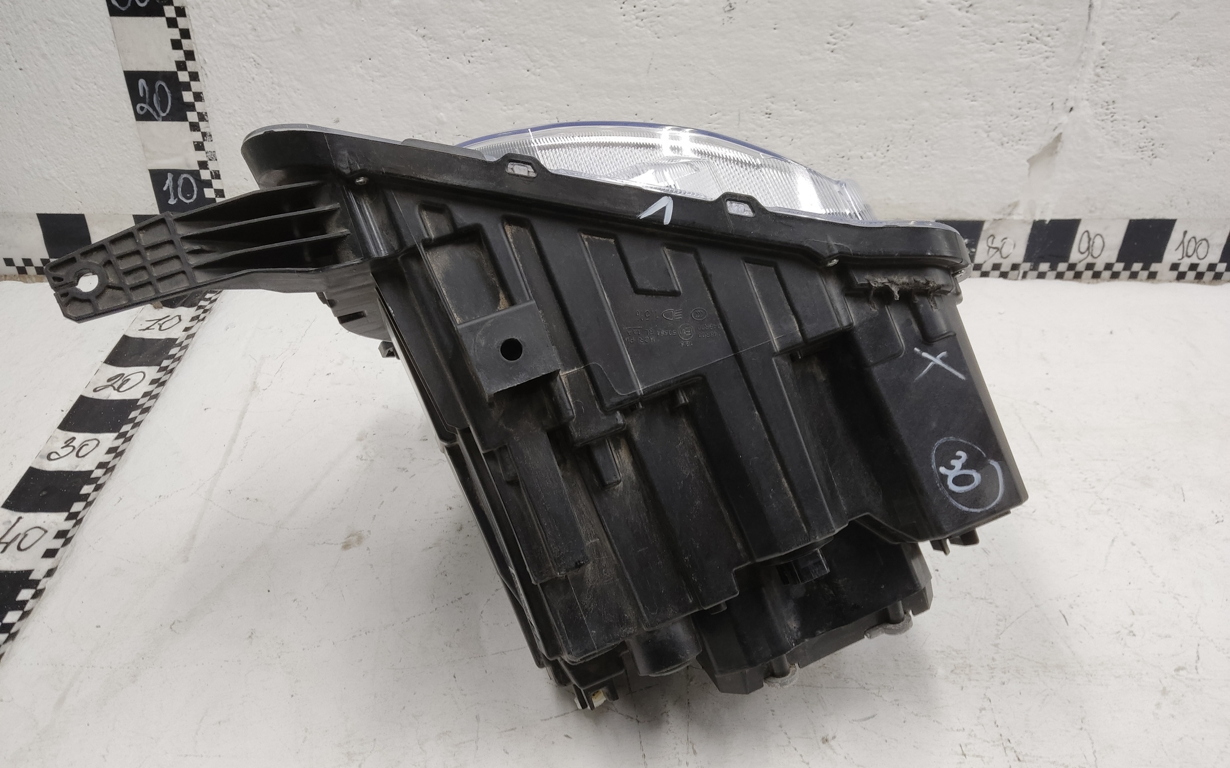 Фара передняя правая Haval H3 LED