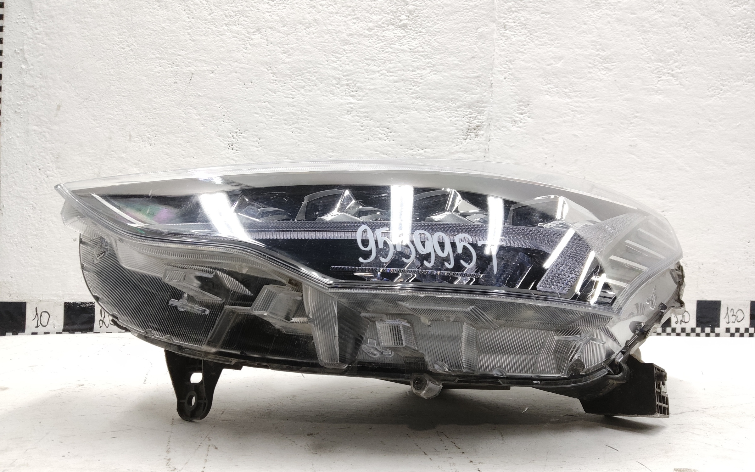 Фара передняя левая Haval Jolion LED