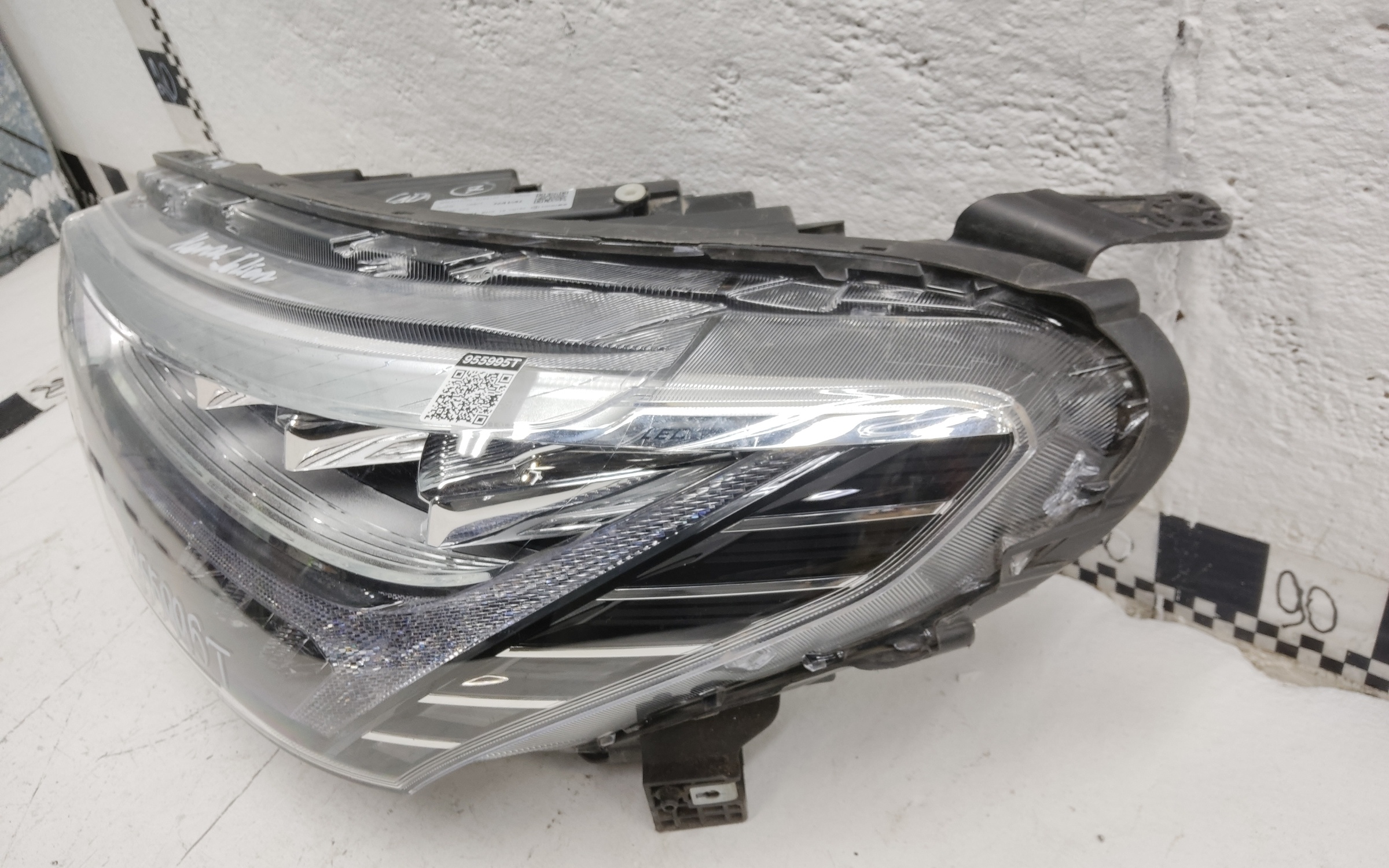 Фара передняя левая Haval Jolion LED