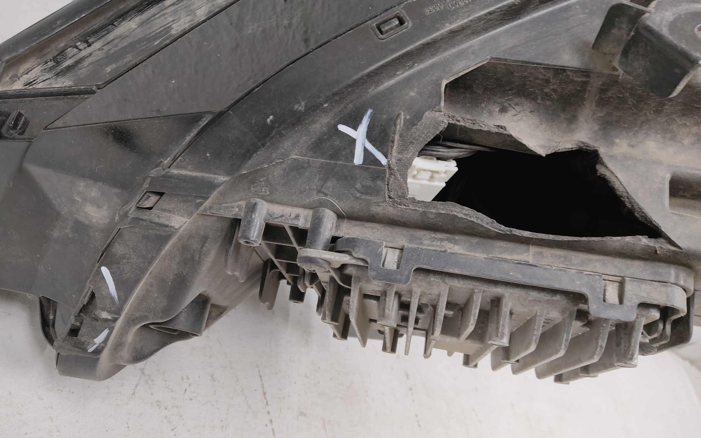 Фара передняя правая Geely Cityray LED