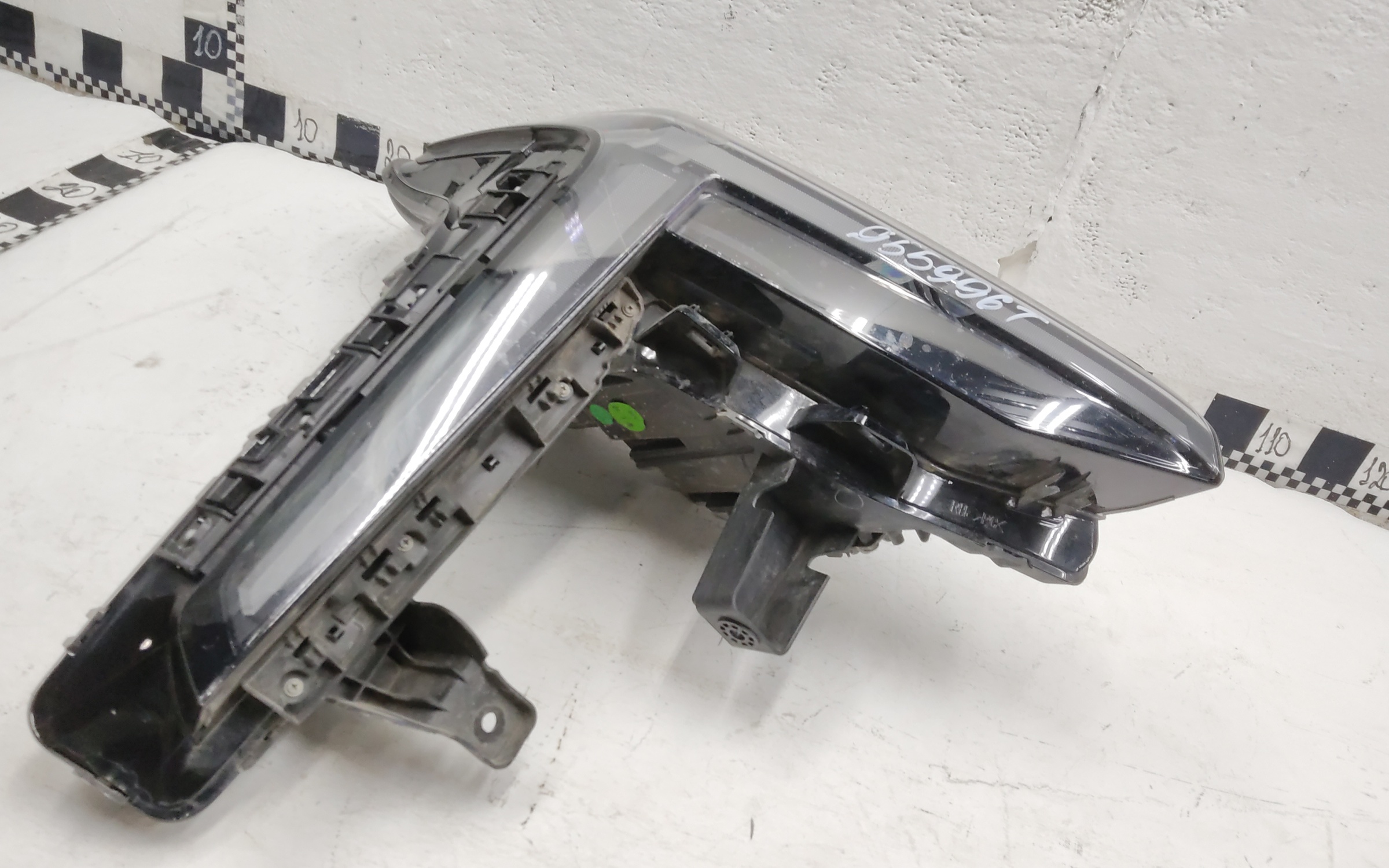 Фара передняя правая Geely Cityray LED