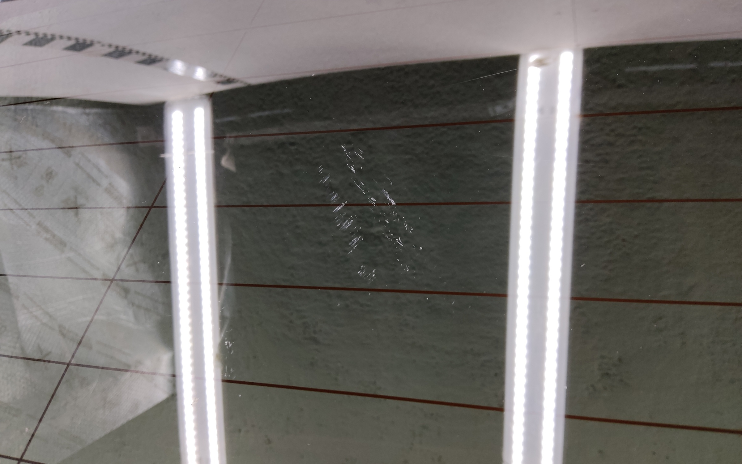 Стекло крышки багажника Geely Monjaro