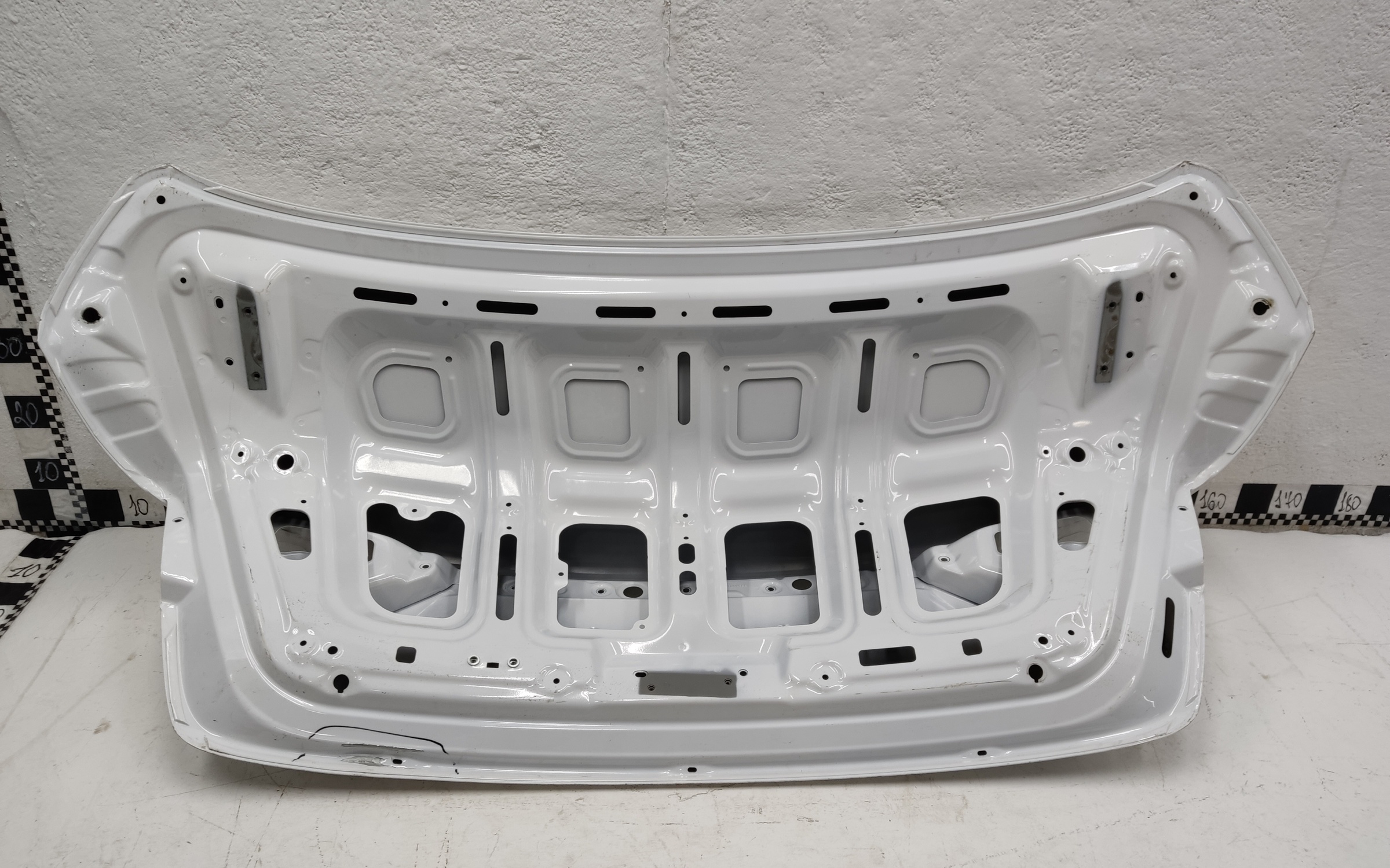 Крышка багажника Omoda S5