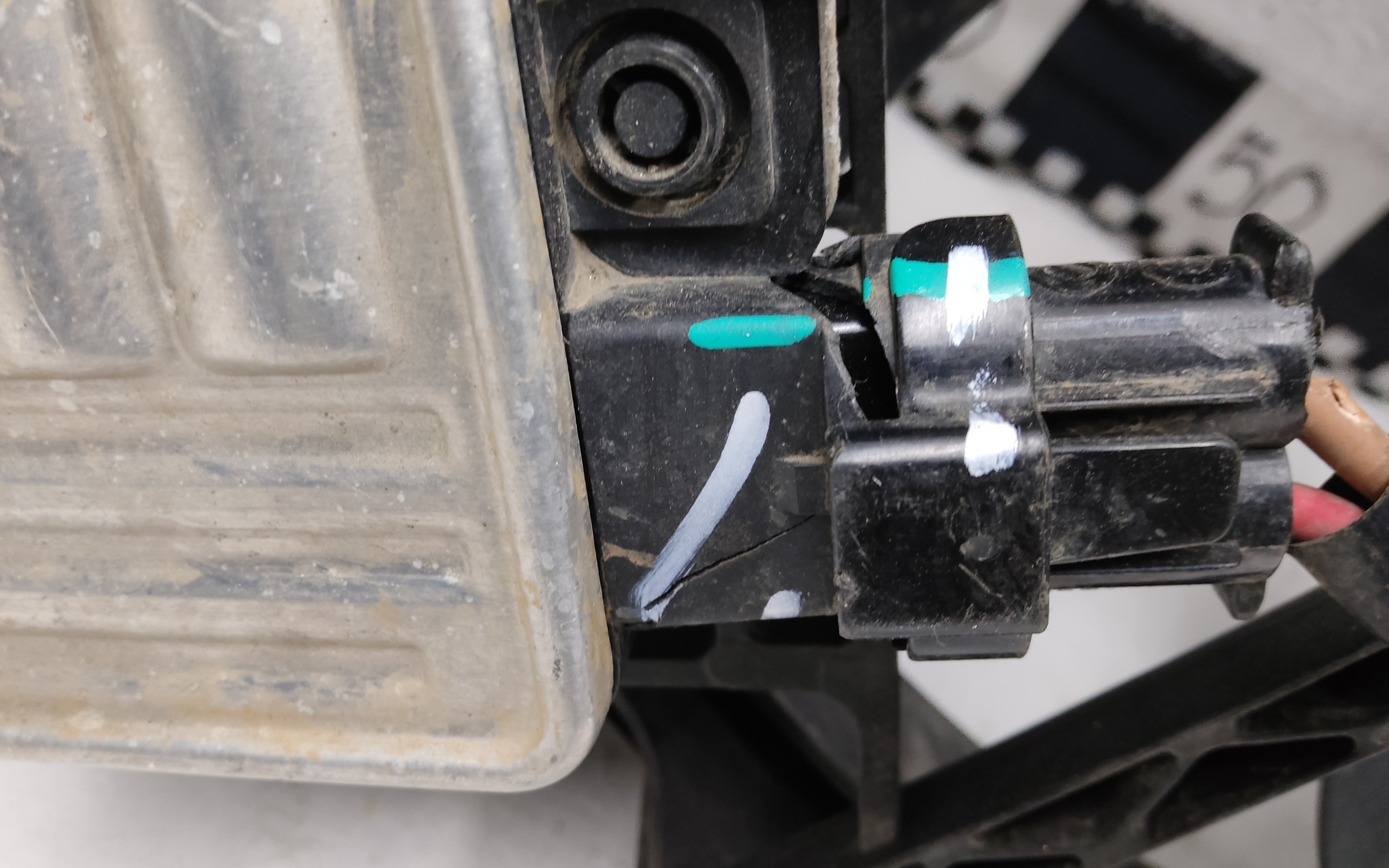 Диффузор вентилятора радиатора Chery Tiggo 8