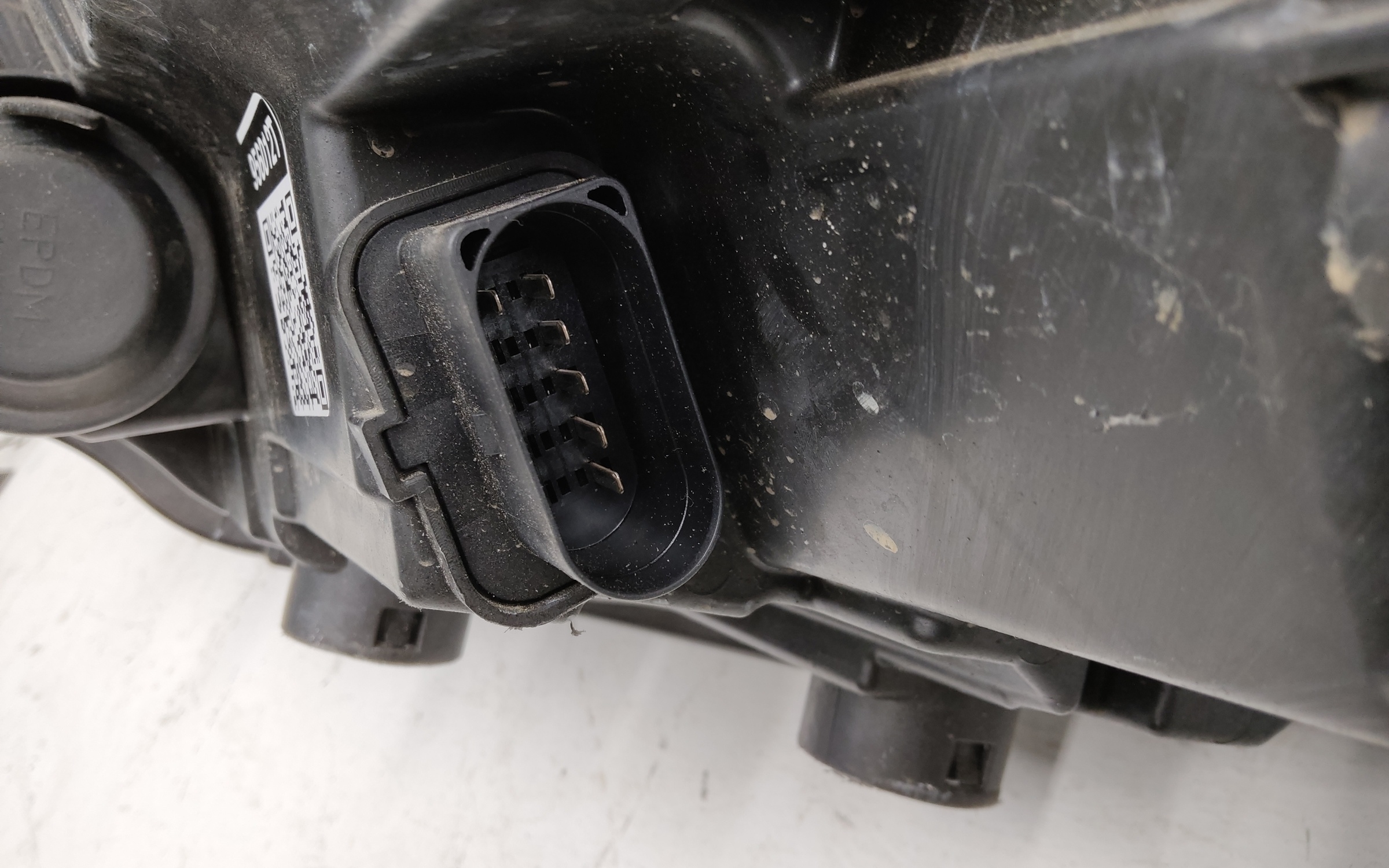 Фара передняя правая Chery Tiggo 4 Pro галоген линза чёрная