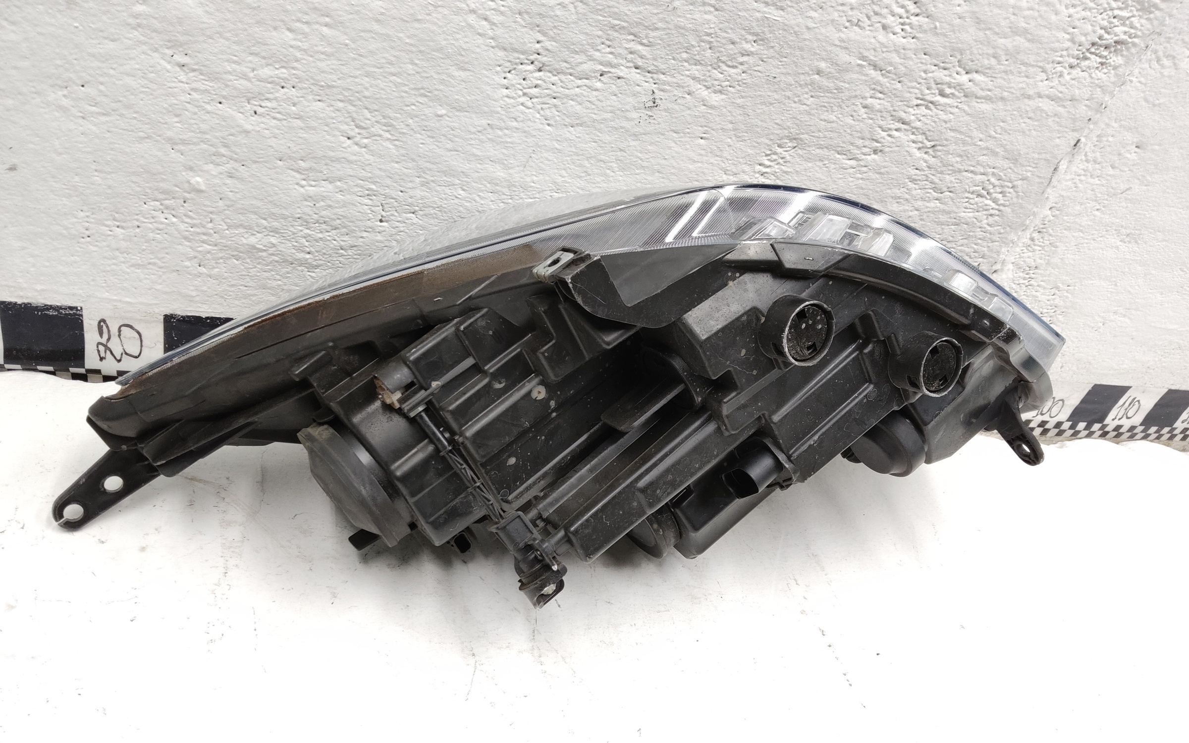 Фара передняя правая Chery Tiggo 4 Pro галоген линза чёрная