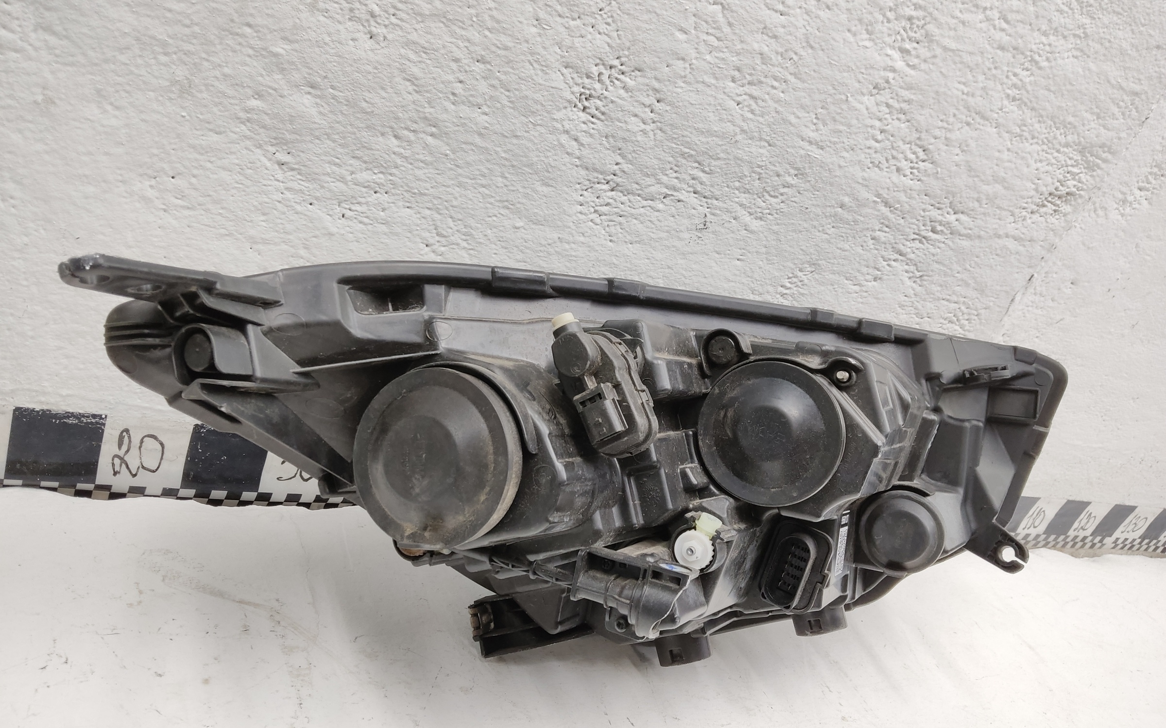 Фара передняя левая Chery Tiggo 4 Pro галоген линза чёрная