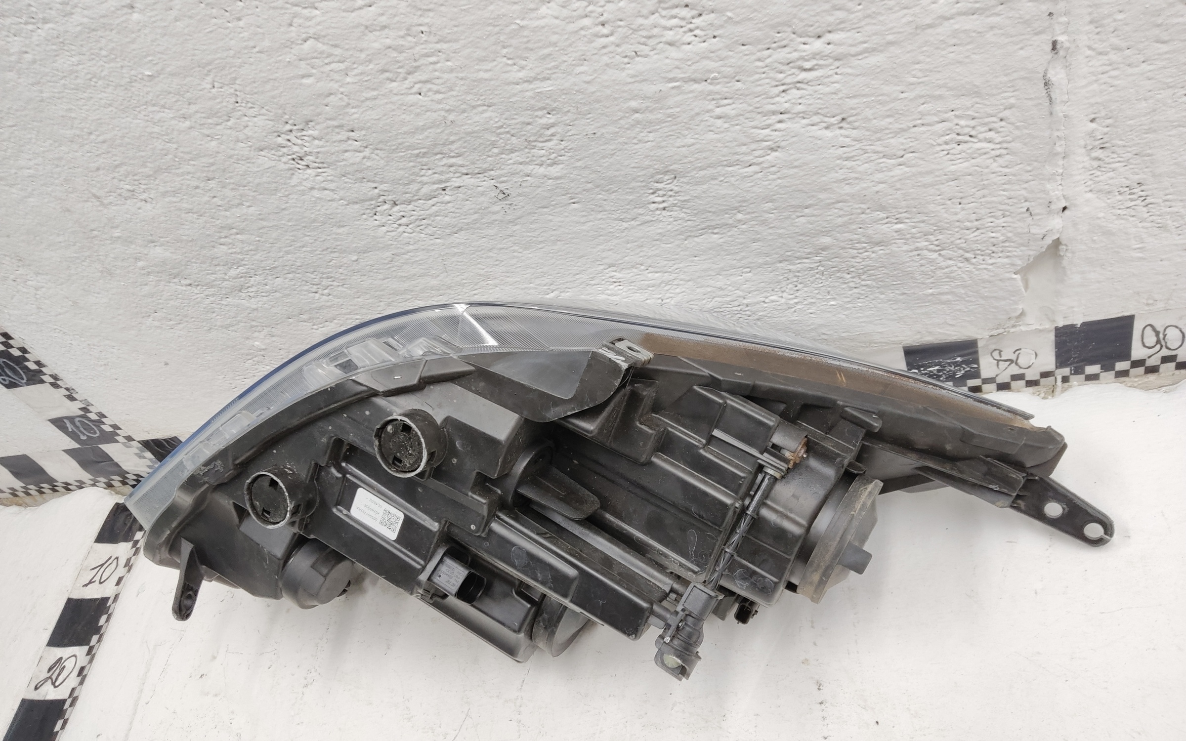 Фара передняя левая Chery Tiggo 4 Pro галоген линза чёрная