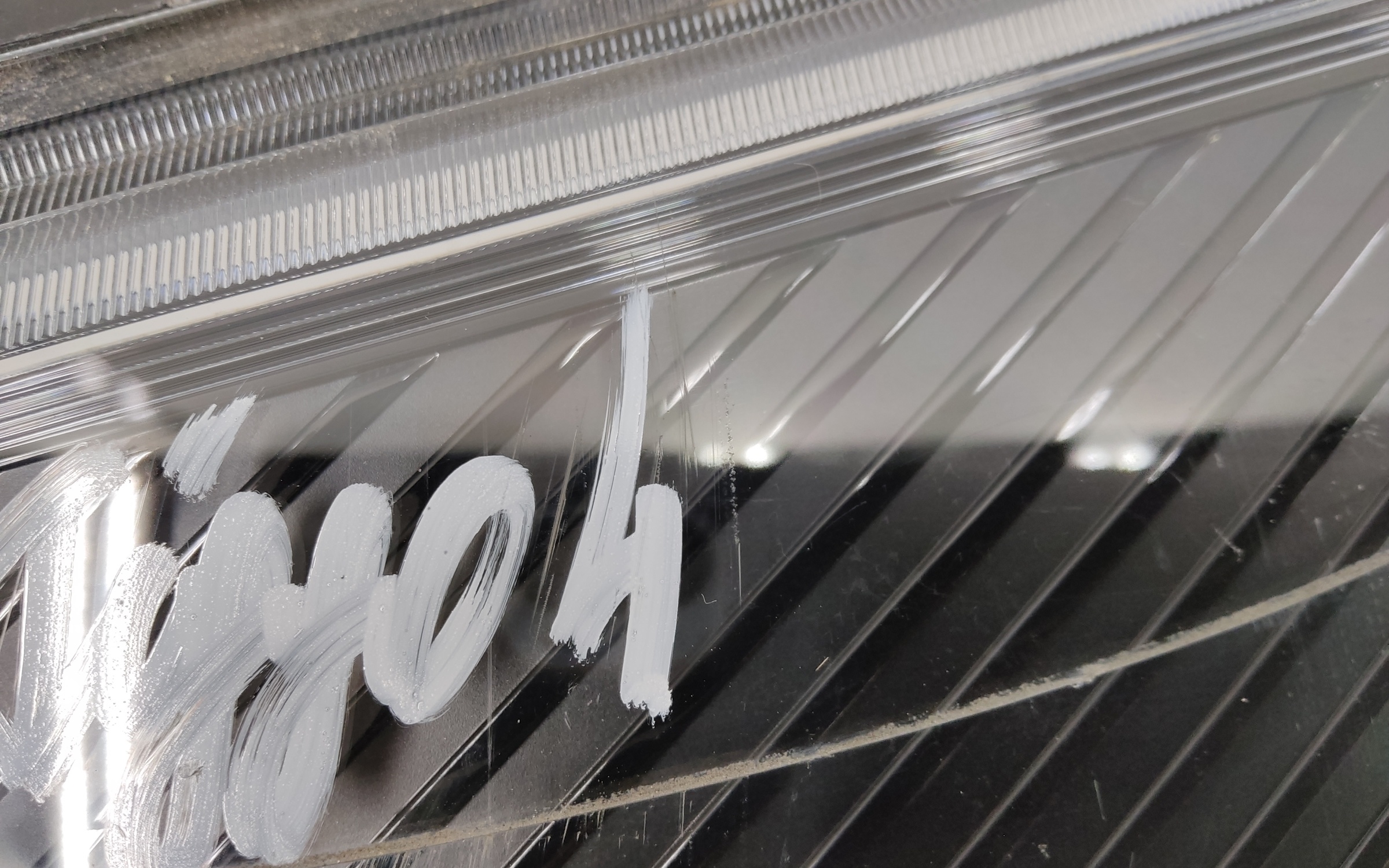 Фара передняя левая Chery Tiggo 4 Pro галоген линза чёрная