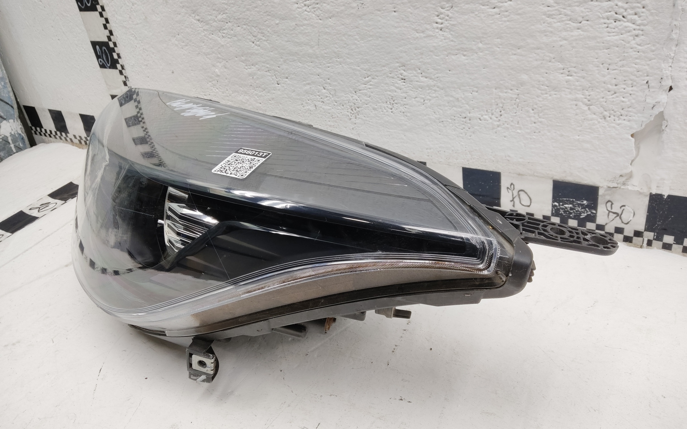 Фара передняя левая Chery Tiggo 4 Pro галоген линза чёрная