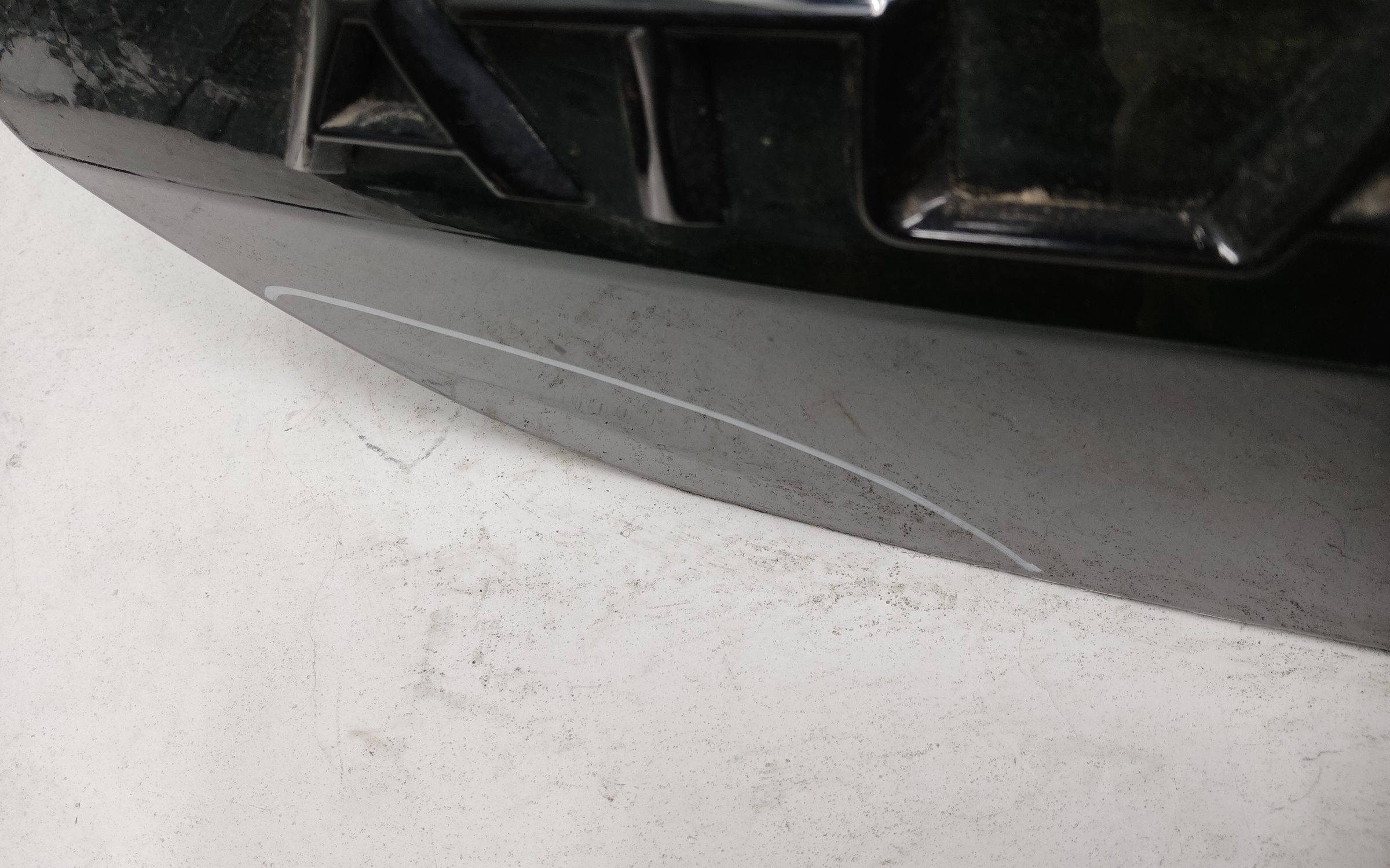 Крышка багажника Geely Atlas 2