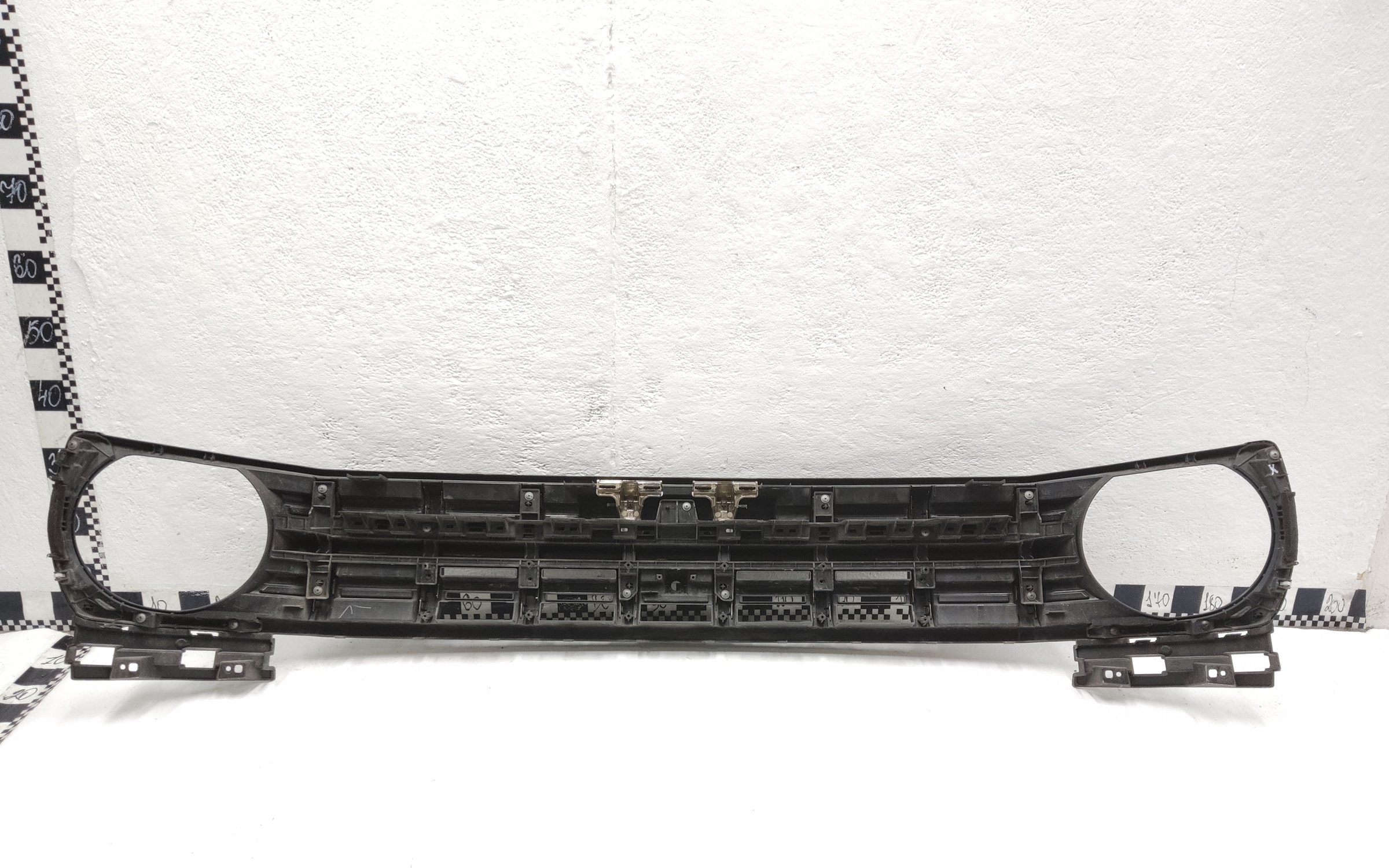 Решетка радиатора Haval H3