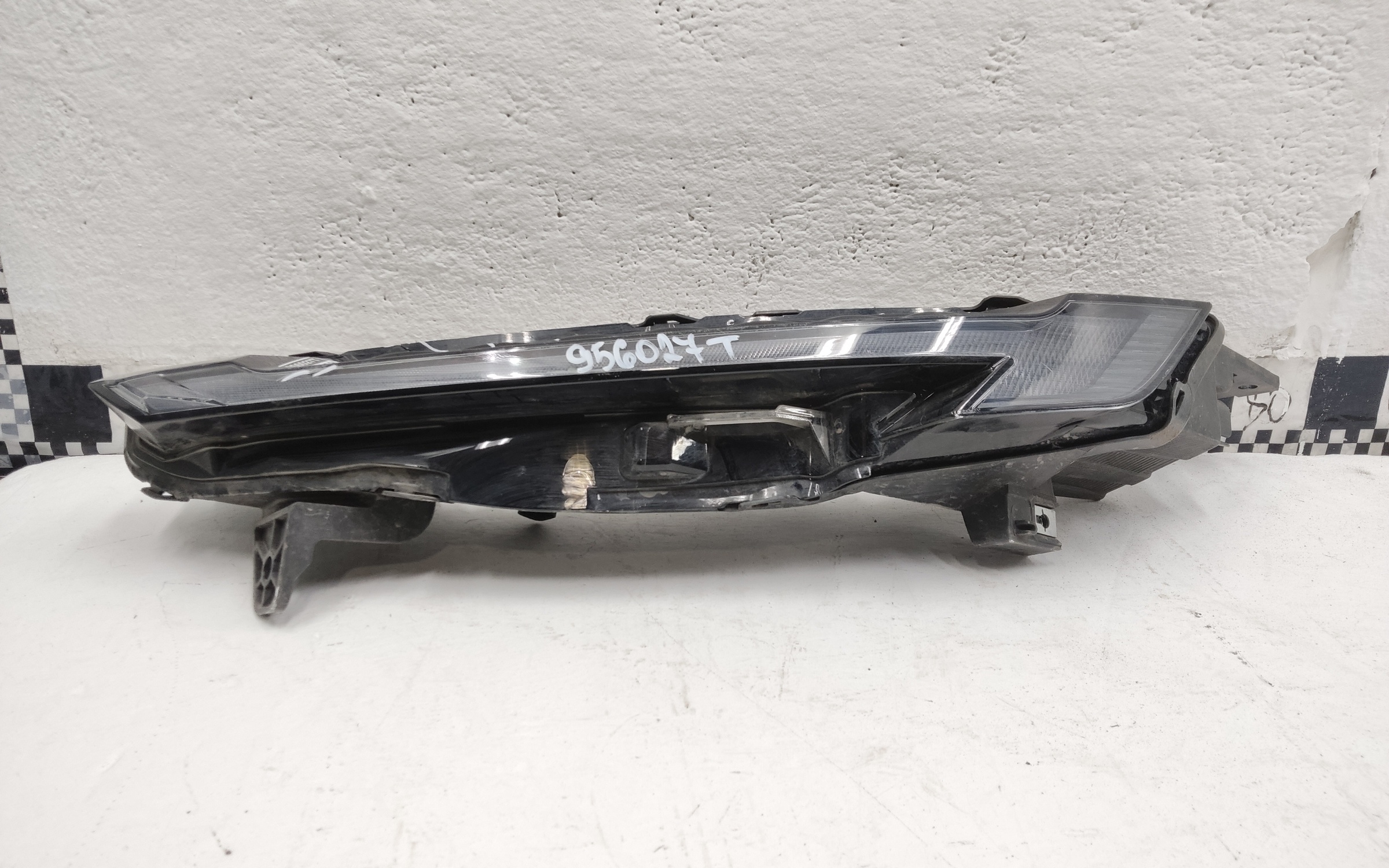 Повторитель поворота передний левый Omoda C5 LED