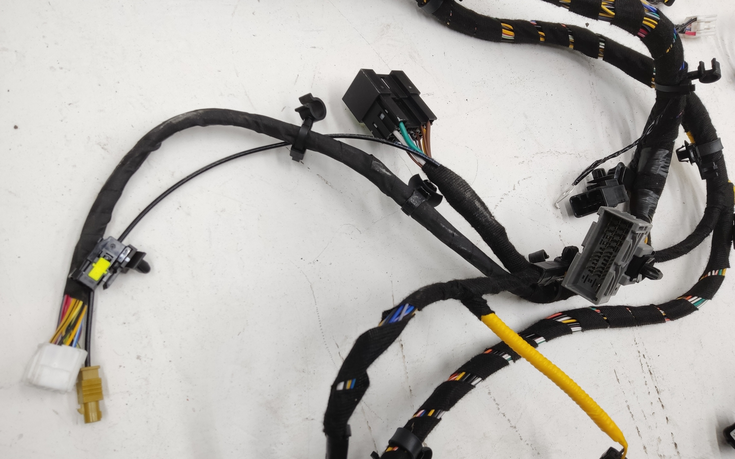 Проводка салона Jac JS6