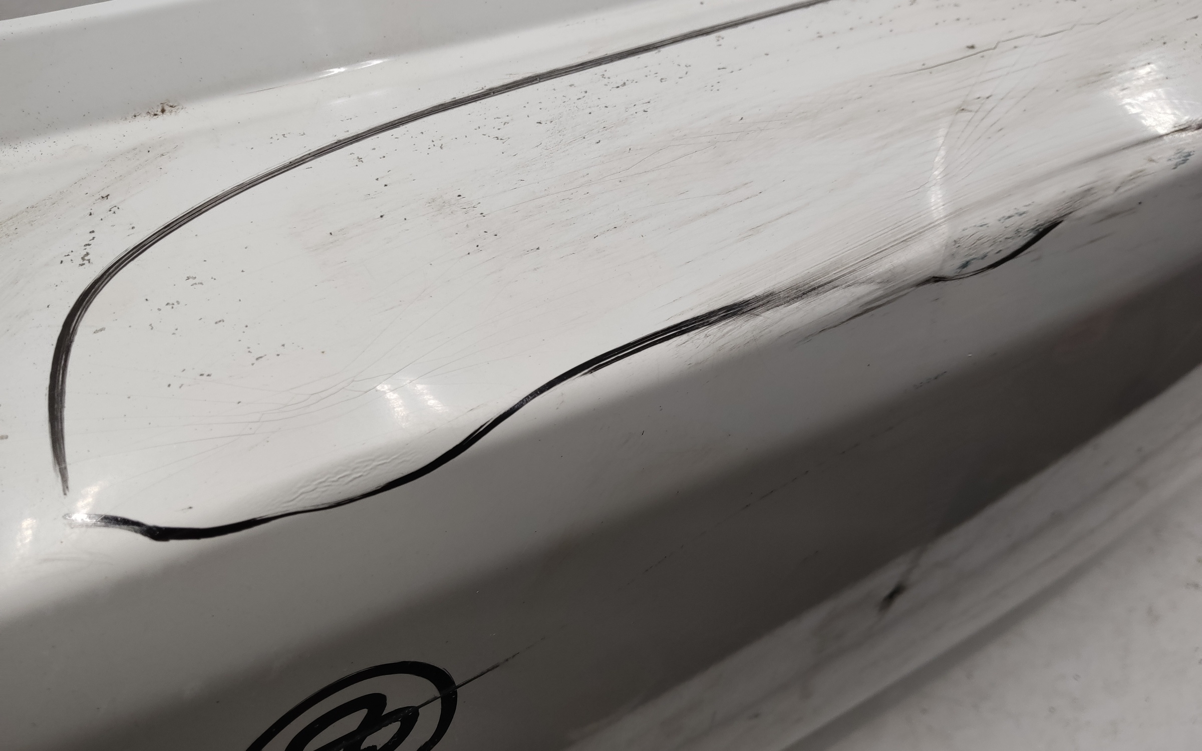 Бампер задний Toyota Corolla E180