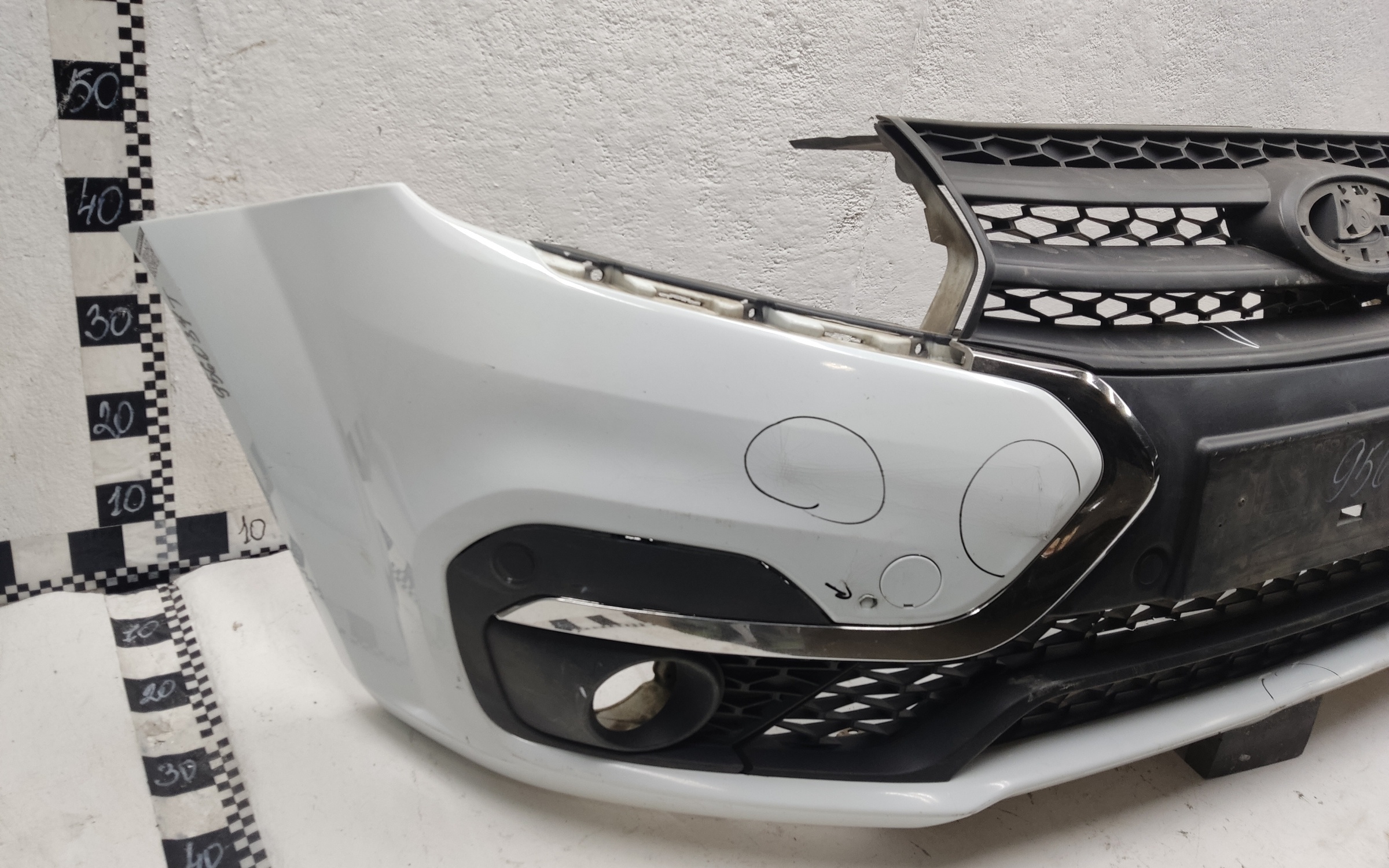 Бампер передний Lada Largus 1 Restail