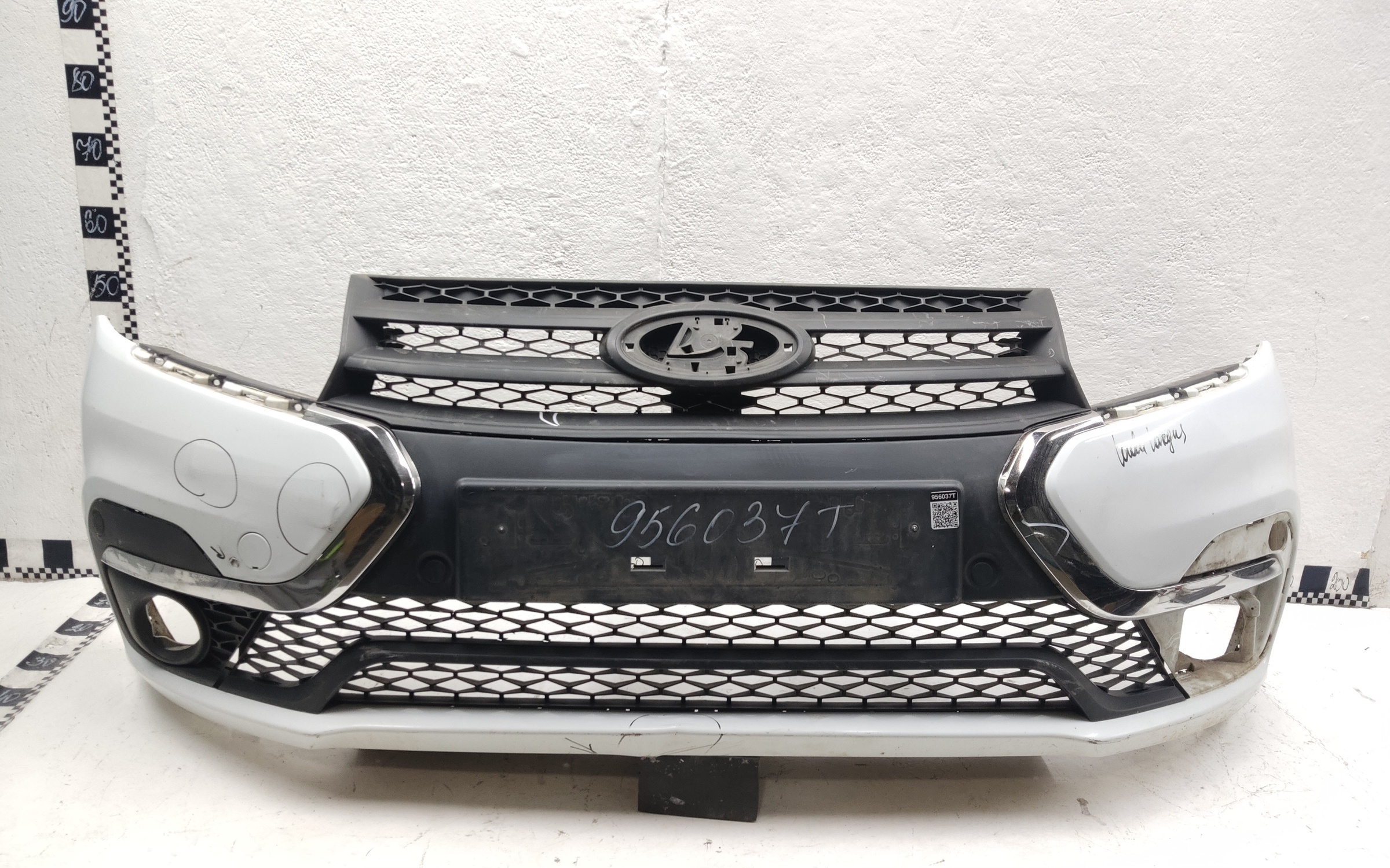 Бампер передний Lada Largus 1 Restail