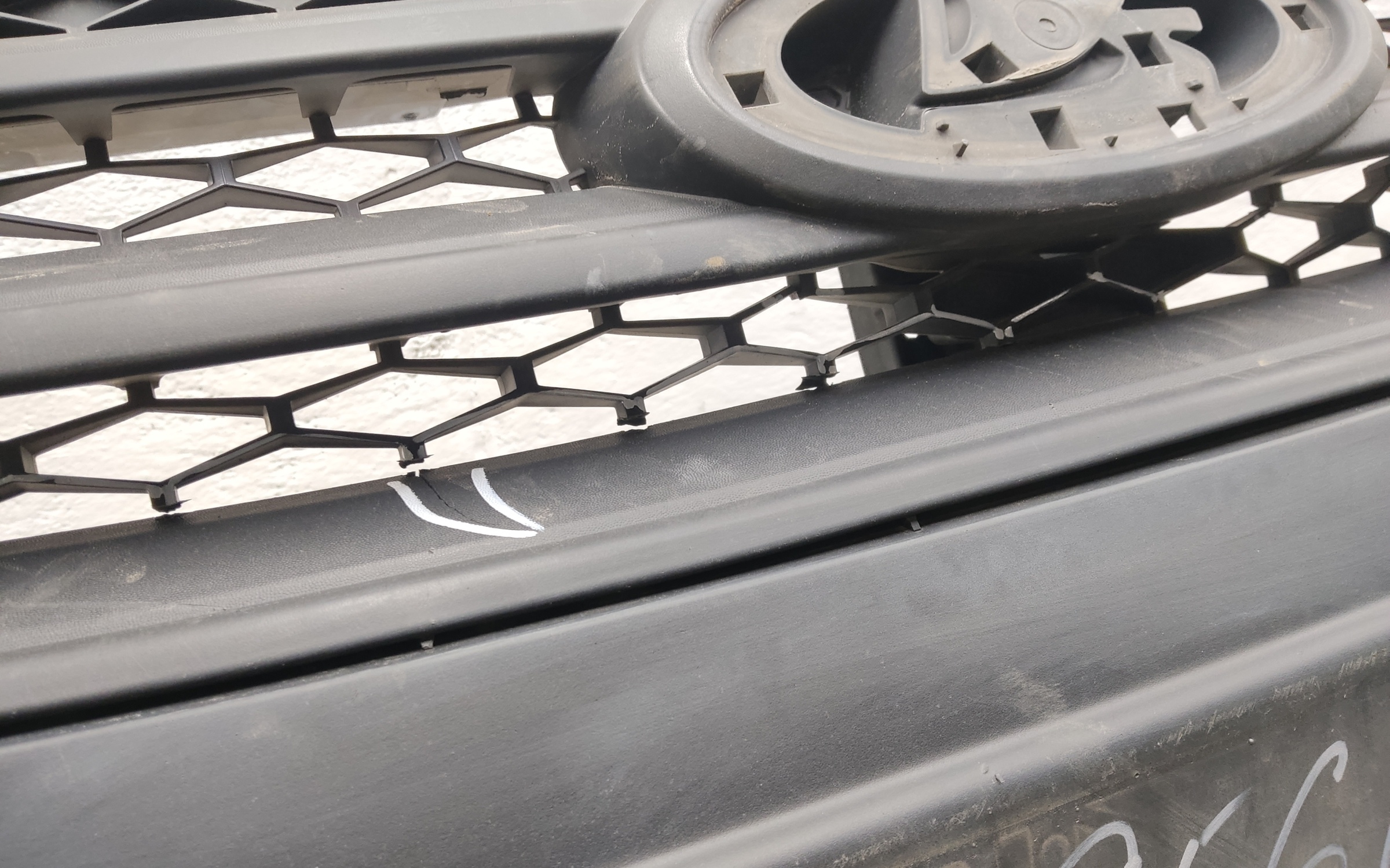 Бампер передний Lada Largus 1 Restail