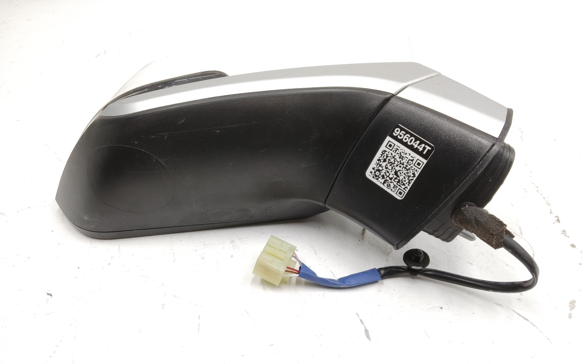 Зеркало правое Москвич 3 6 контактов