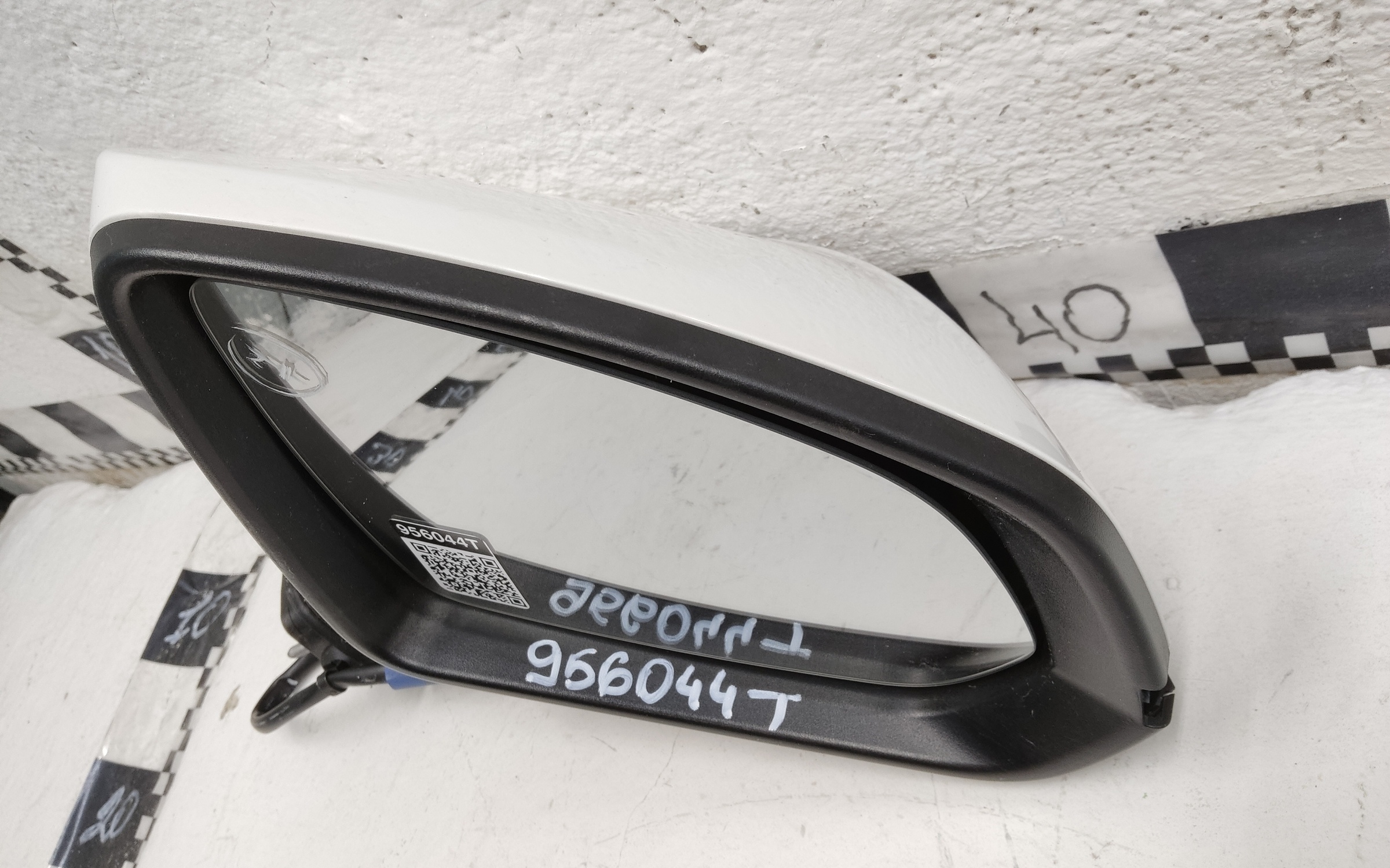 Зеркало правое Москвич 3 6 контактов