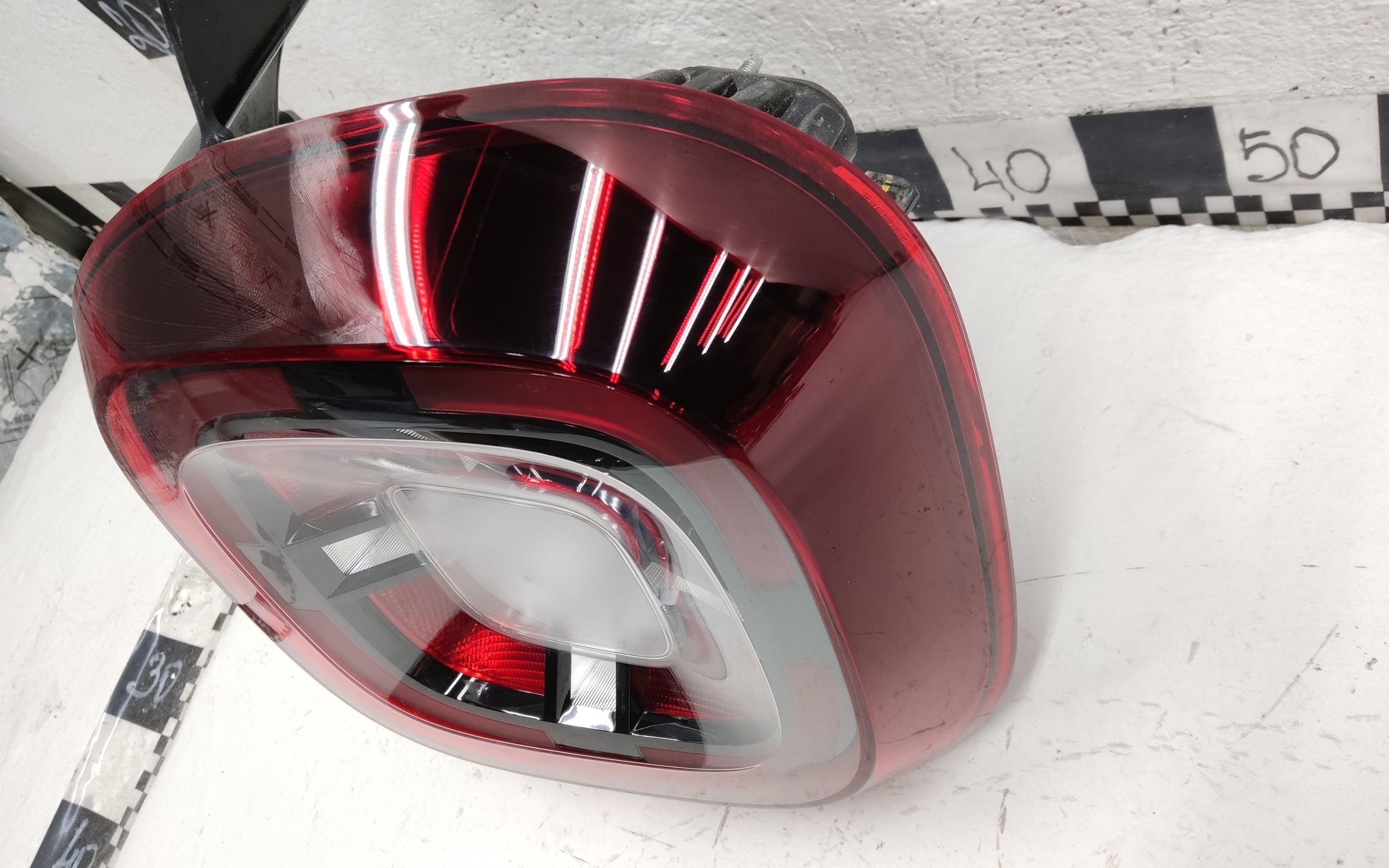 Фонарь задний правый Renault Duster 2