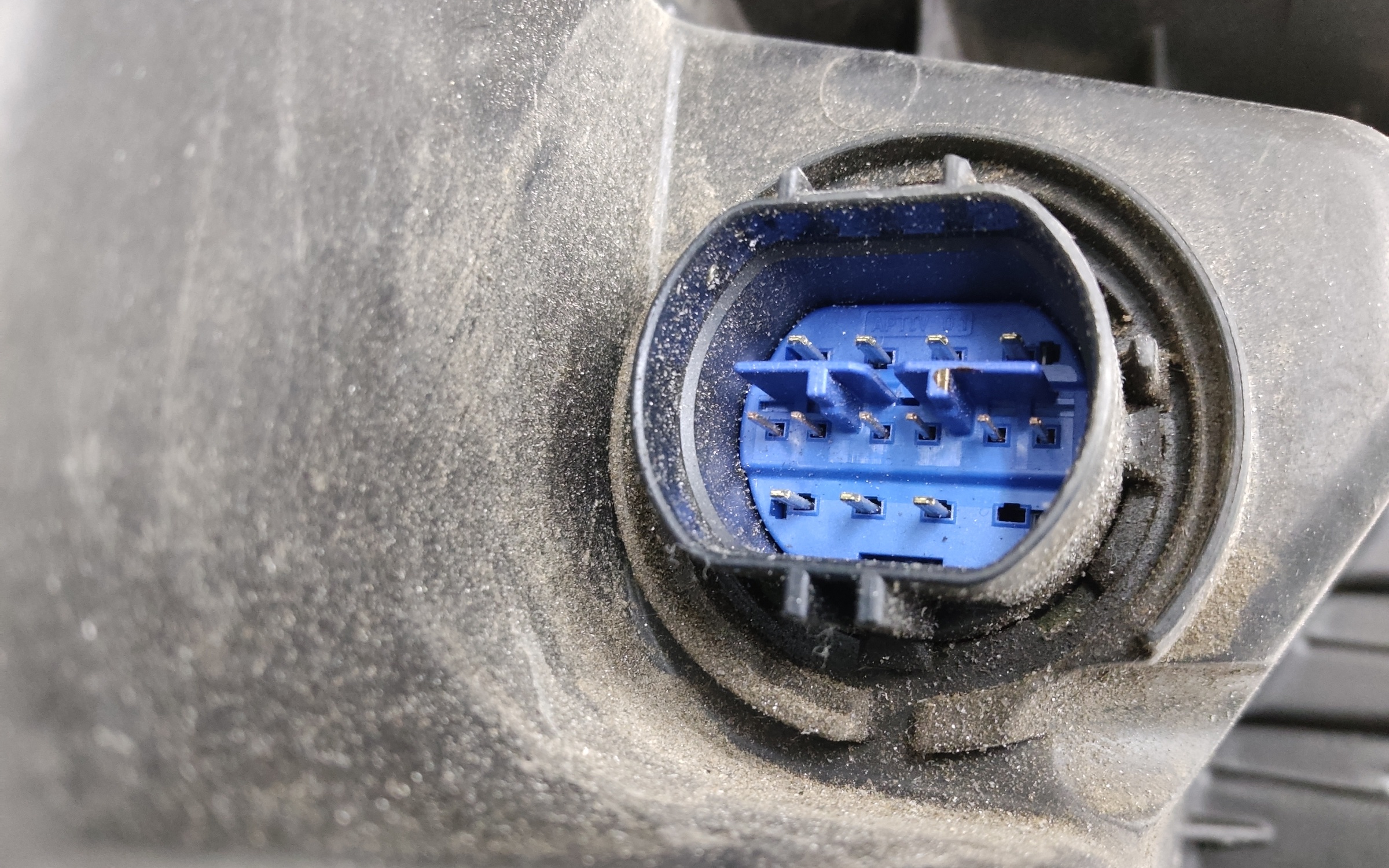 Фара передняя левая Kia Sorento 4 LED