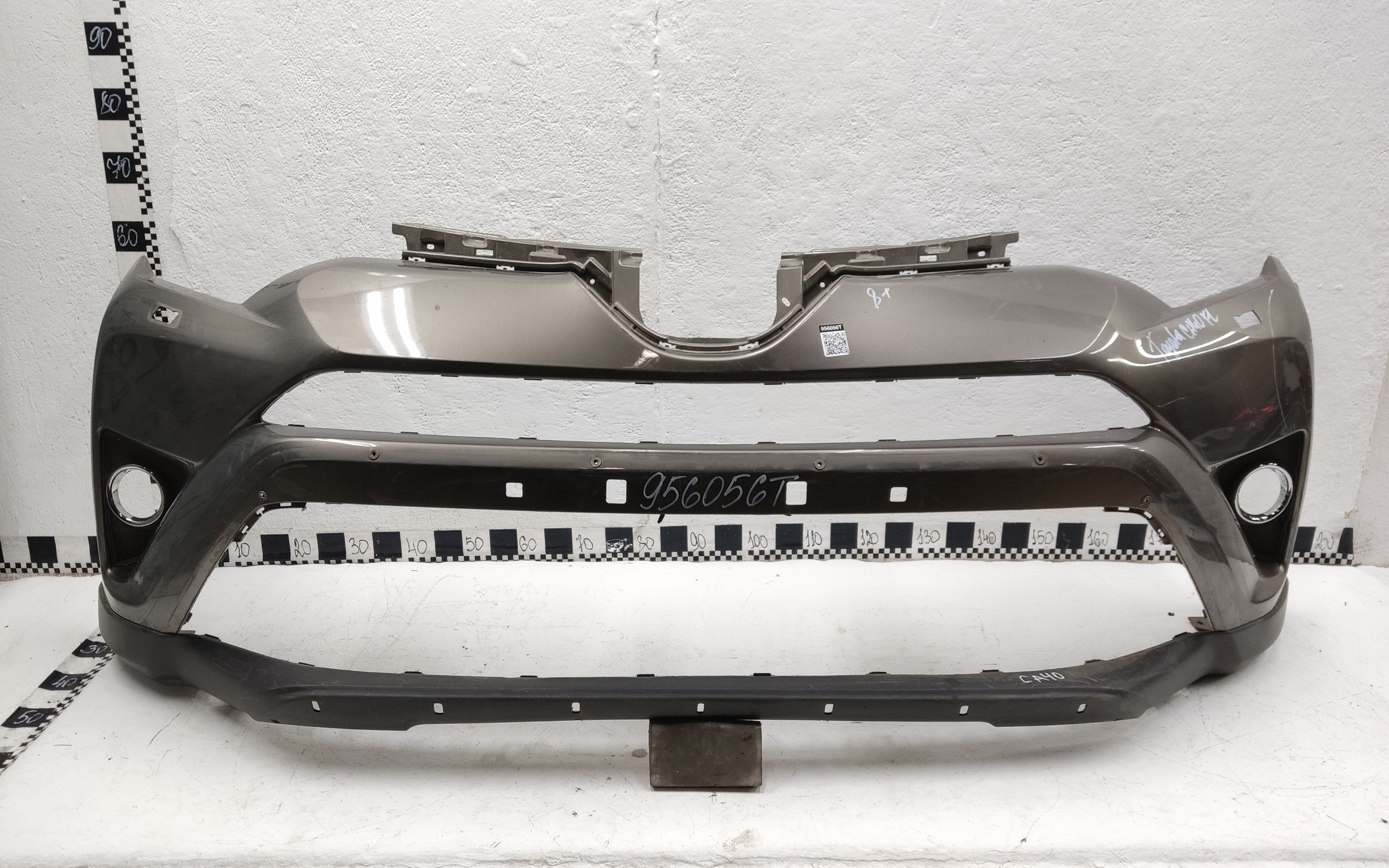 Бампер передний Toyota RAV4 CA40 Restail