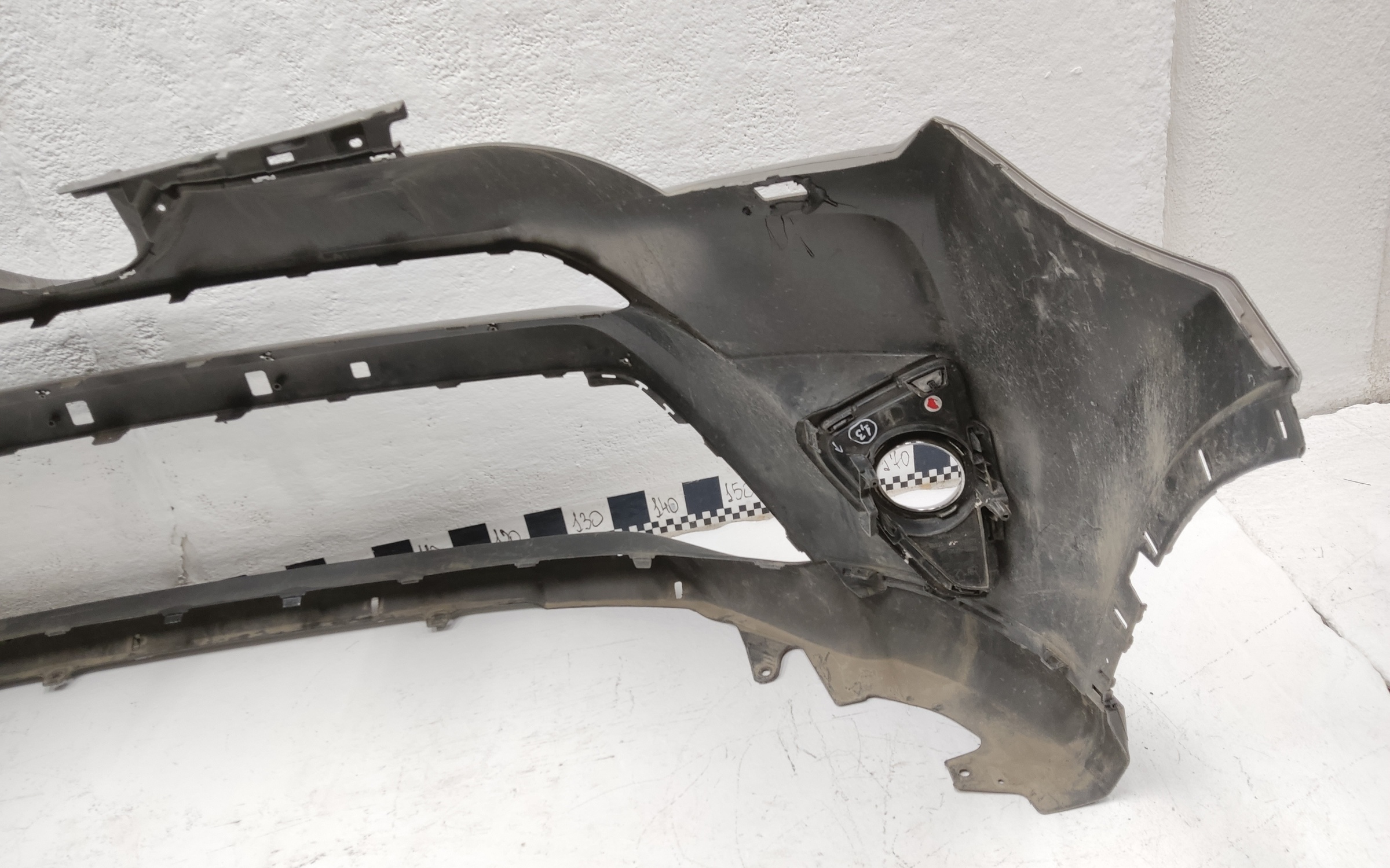 Бампер передний Toyota RAV4 CA40 Restail