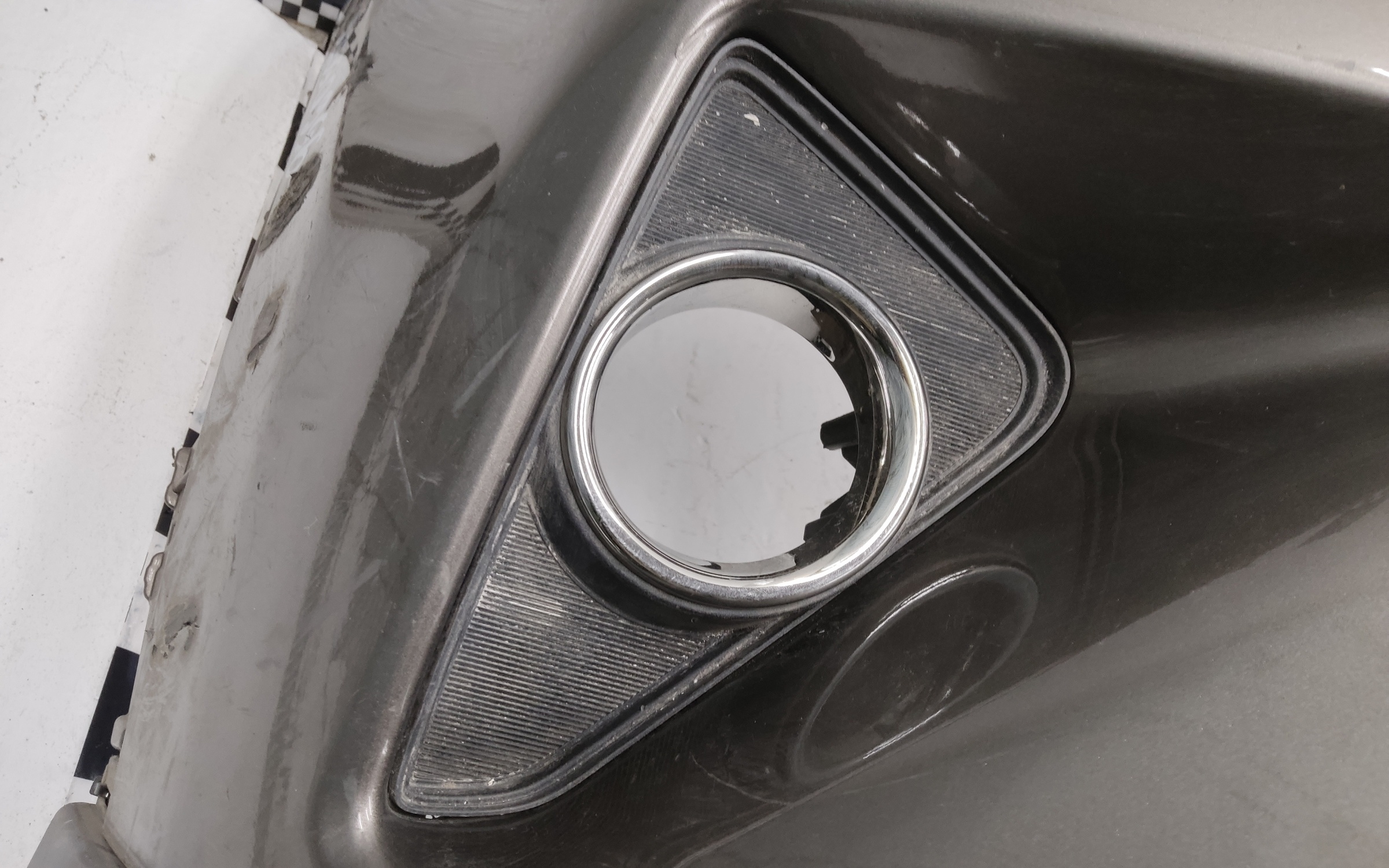 Бампер передний Toyota RAV4 CA40 Restail