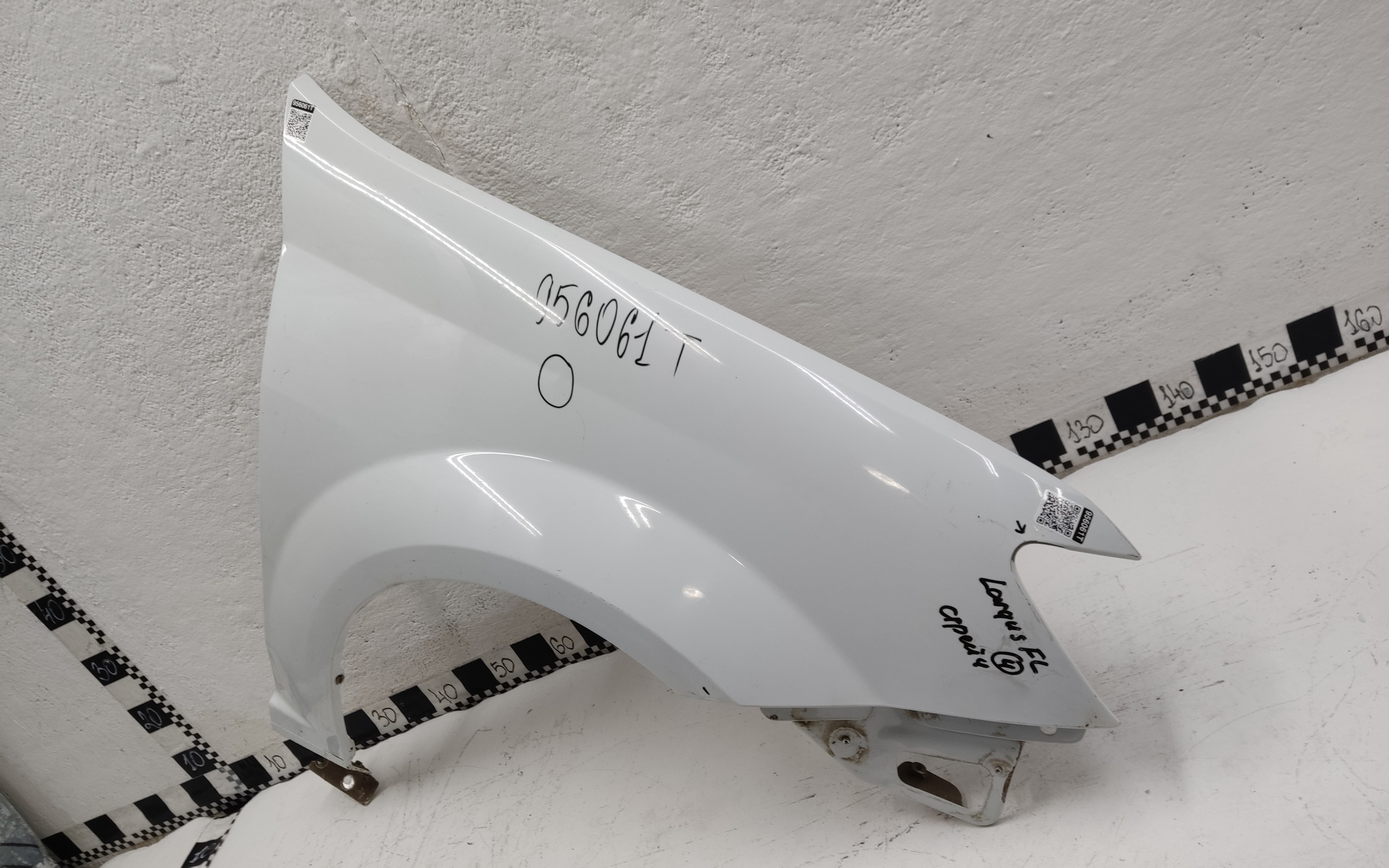 Крыло переднее правое Lada Largus 1 Restail