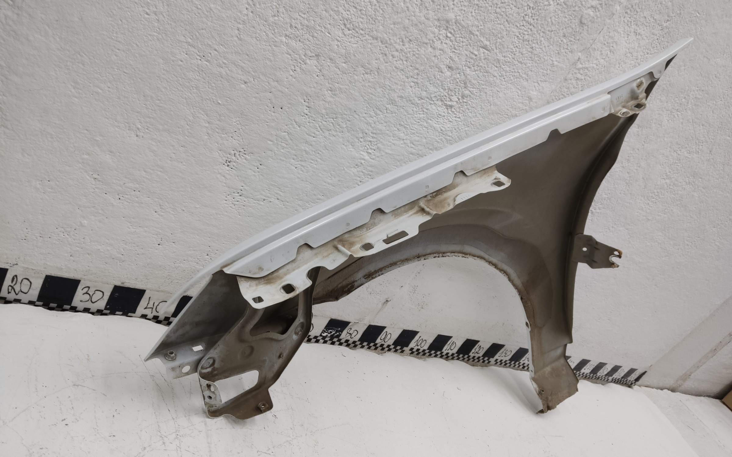 Крыло переднее правое Lada Largus 1 Restail