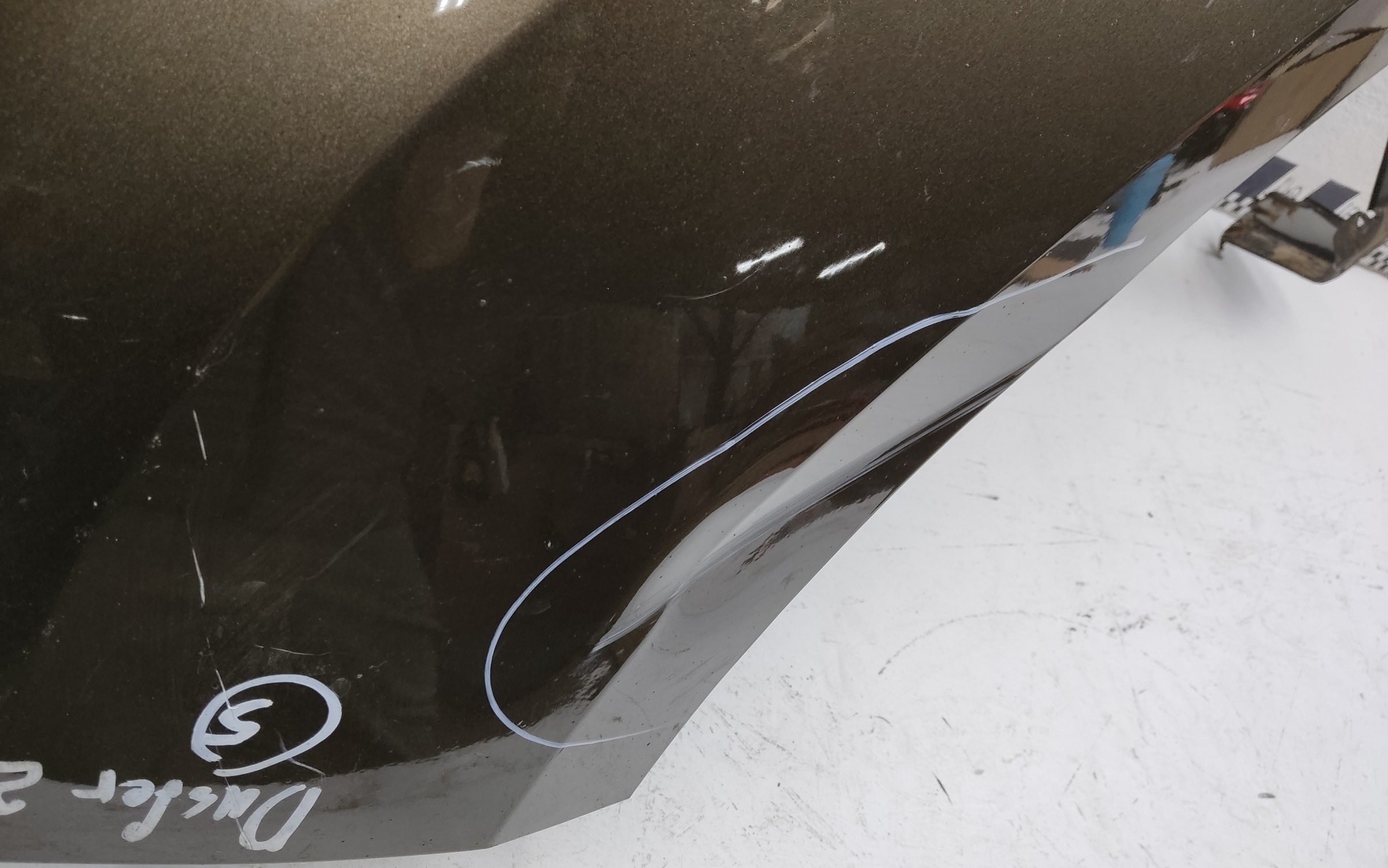 Крыло переднее левое Renault Duster 2