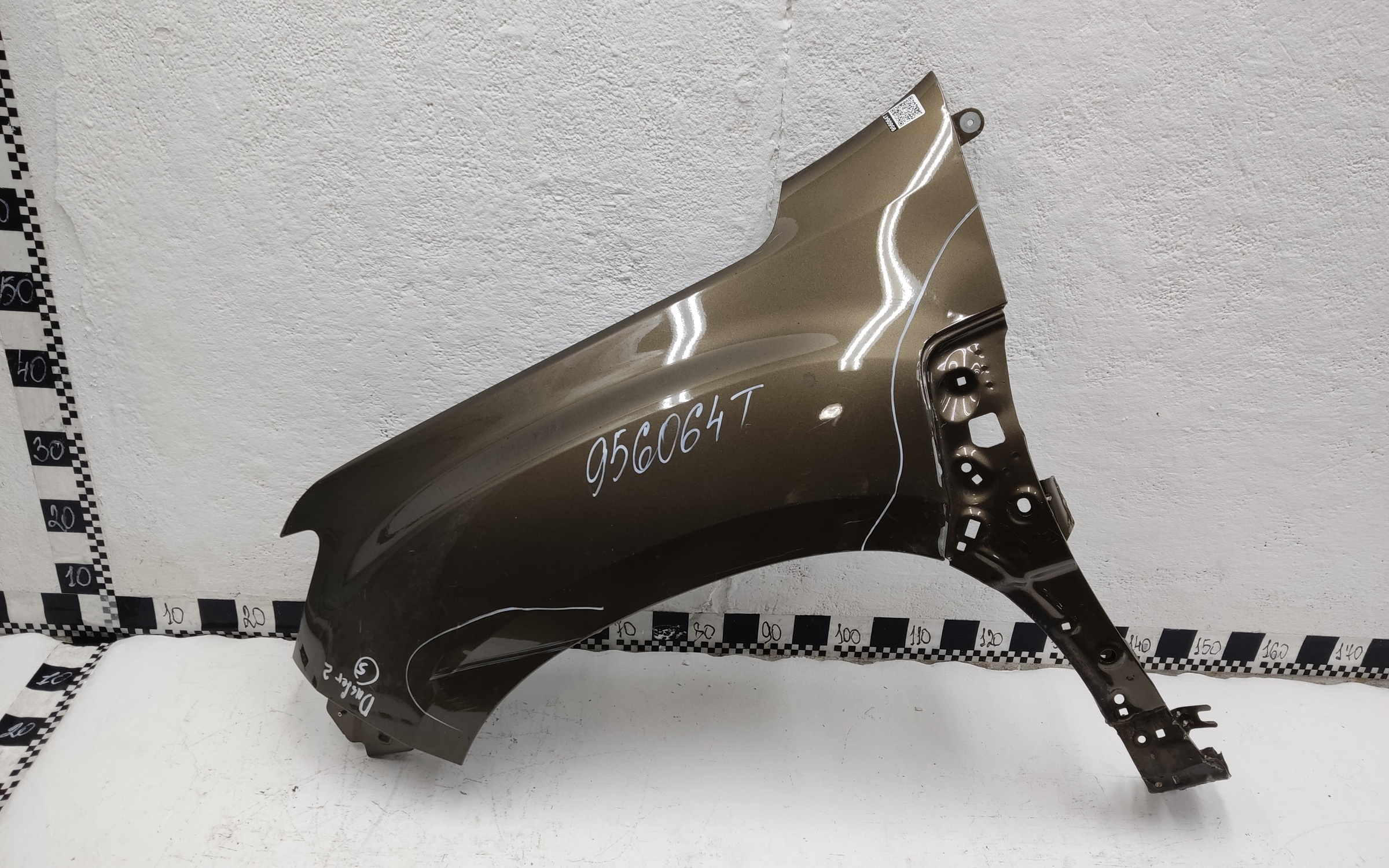 Крыло переднее левое Renault Duster 2