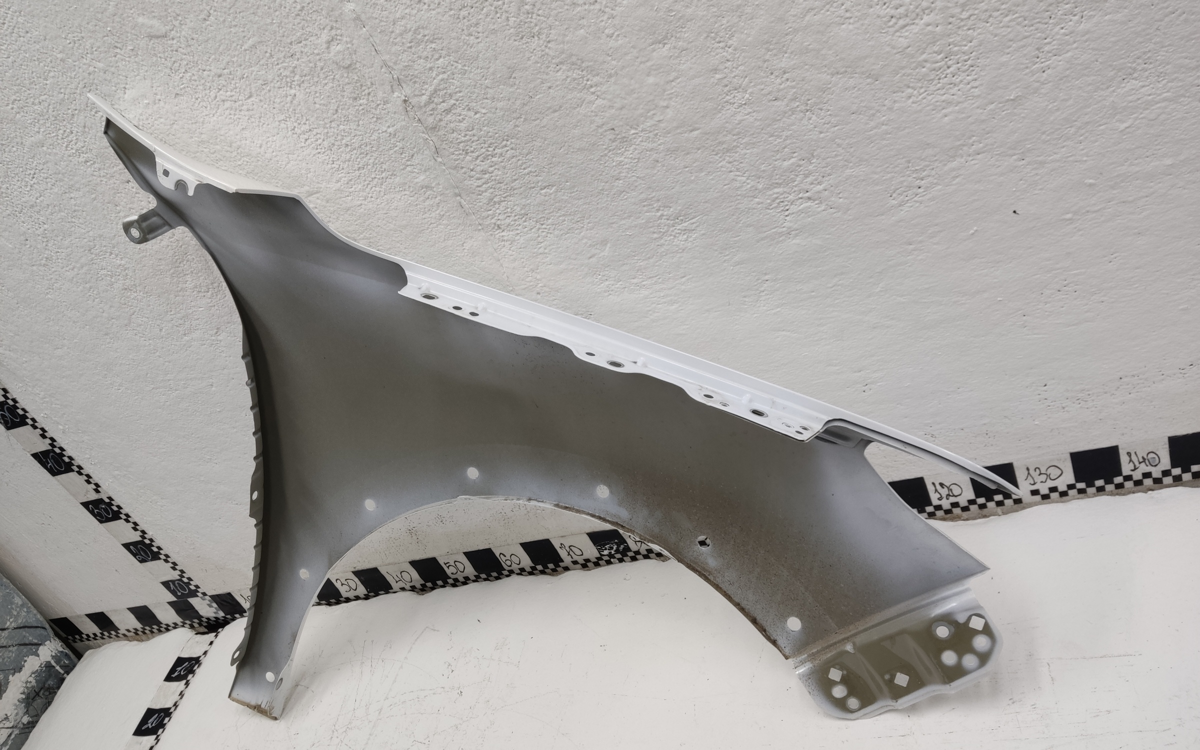 Крыло переднее левое Haval Jolion Restail